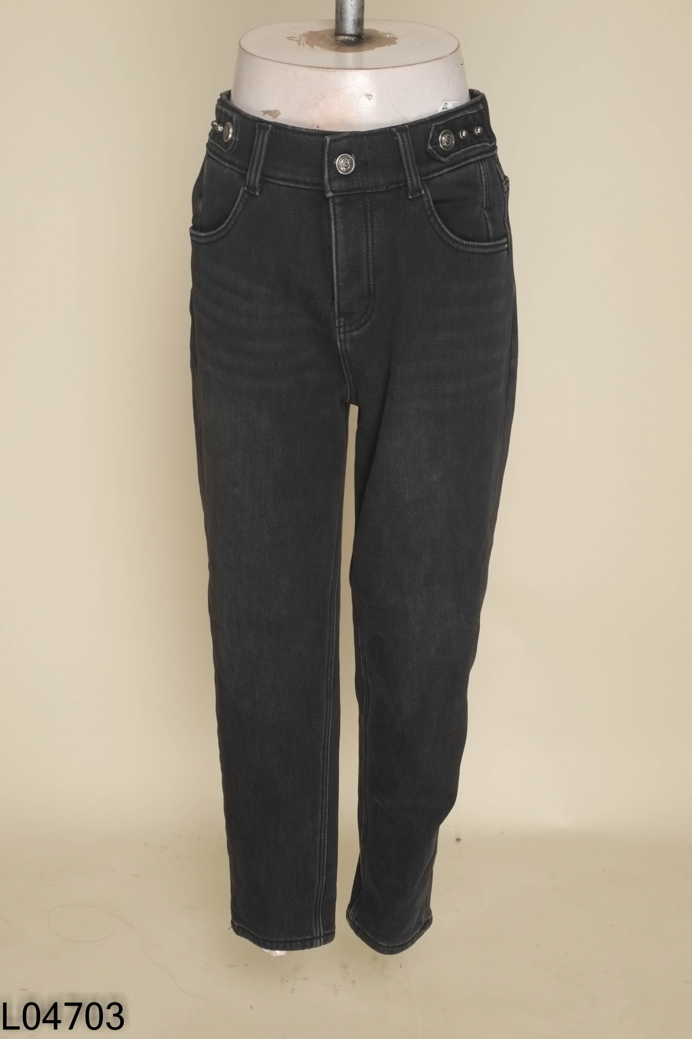 Quần jeans xám đen lót nỉ