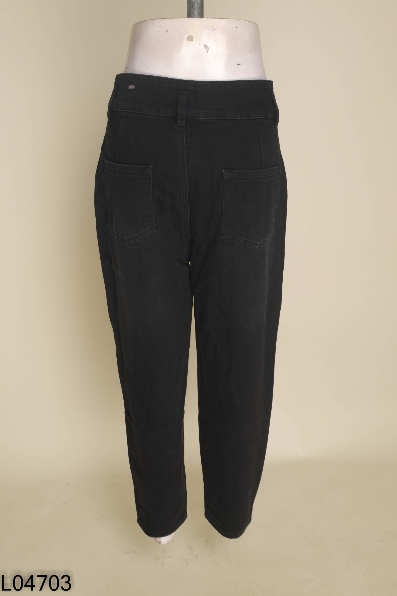 NEWTAG Quần jeans đen dáng baggy