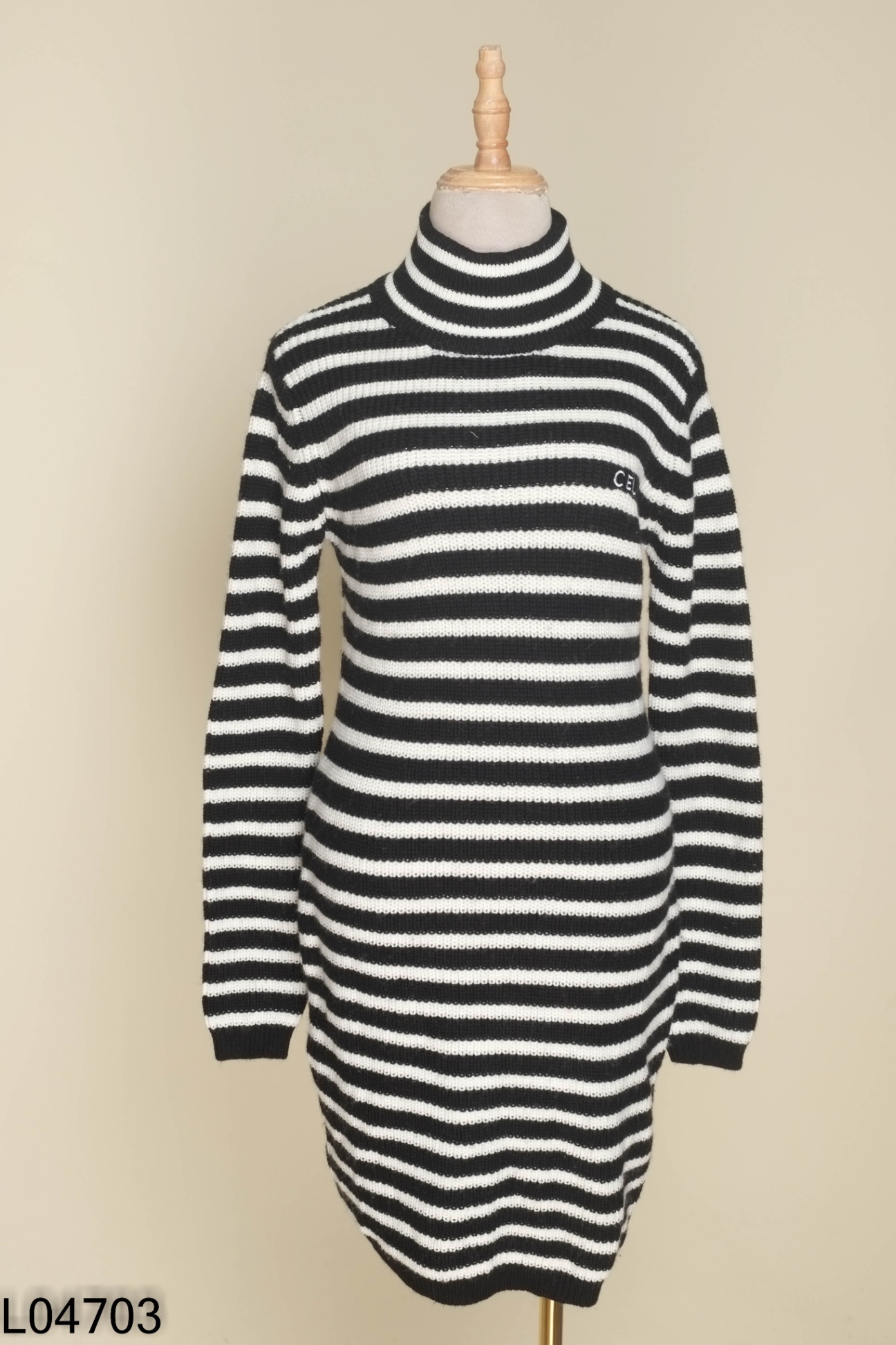 NEWTAG Váy CELINE(SUPER FAKE) be sọc đen