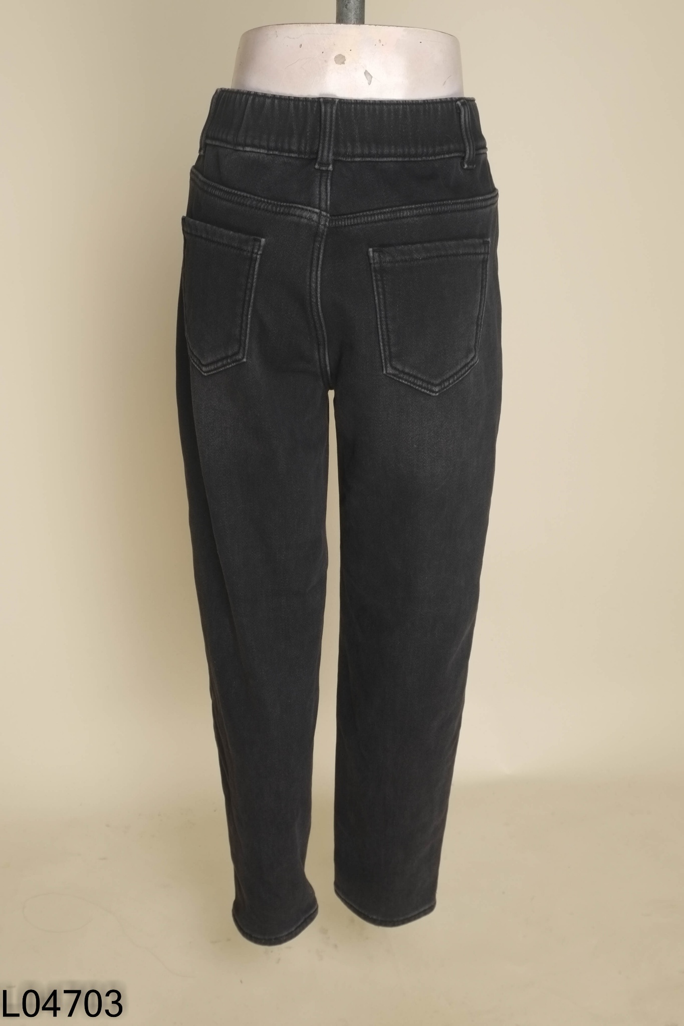 Quần jeans xám đen lót nỉ