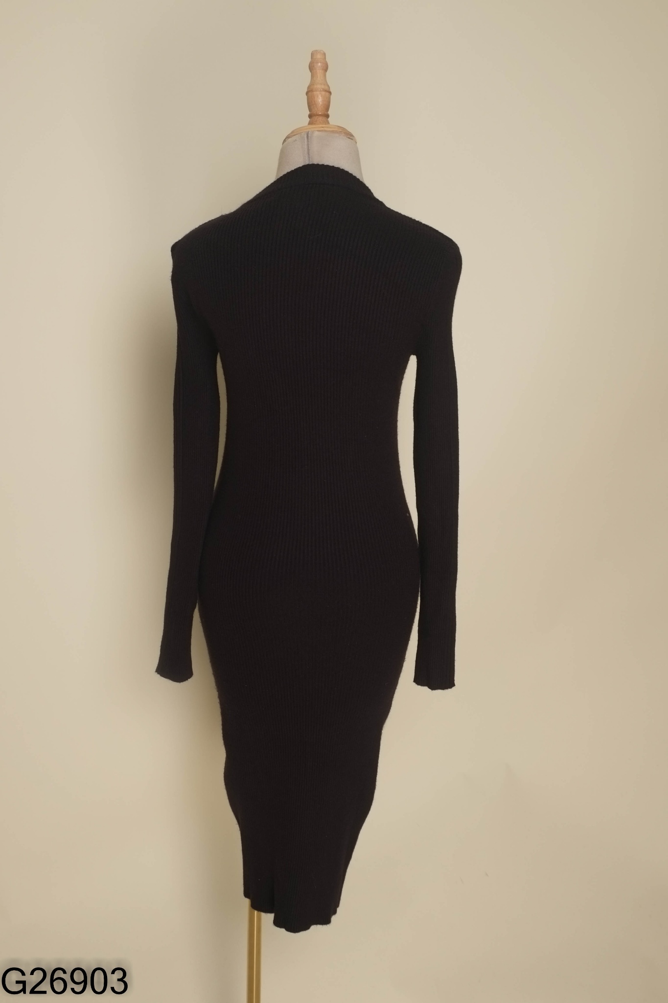 Váy TOP SHOP len body đen