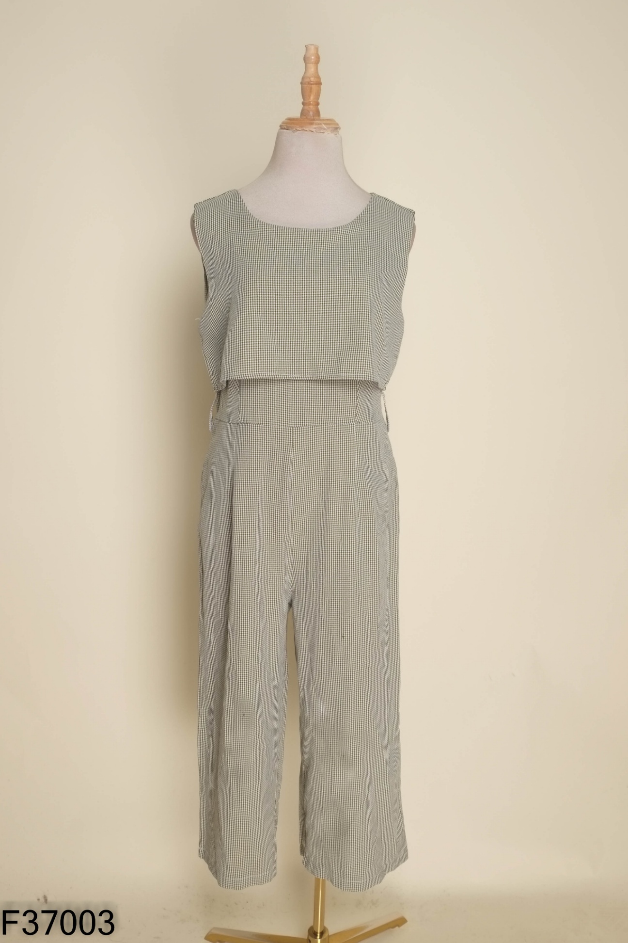 Jumpsuits be kẻ đen