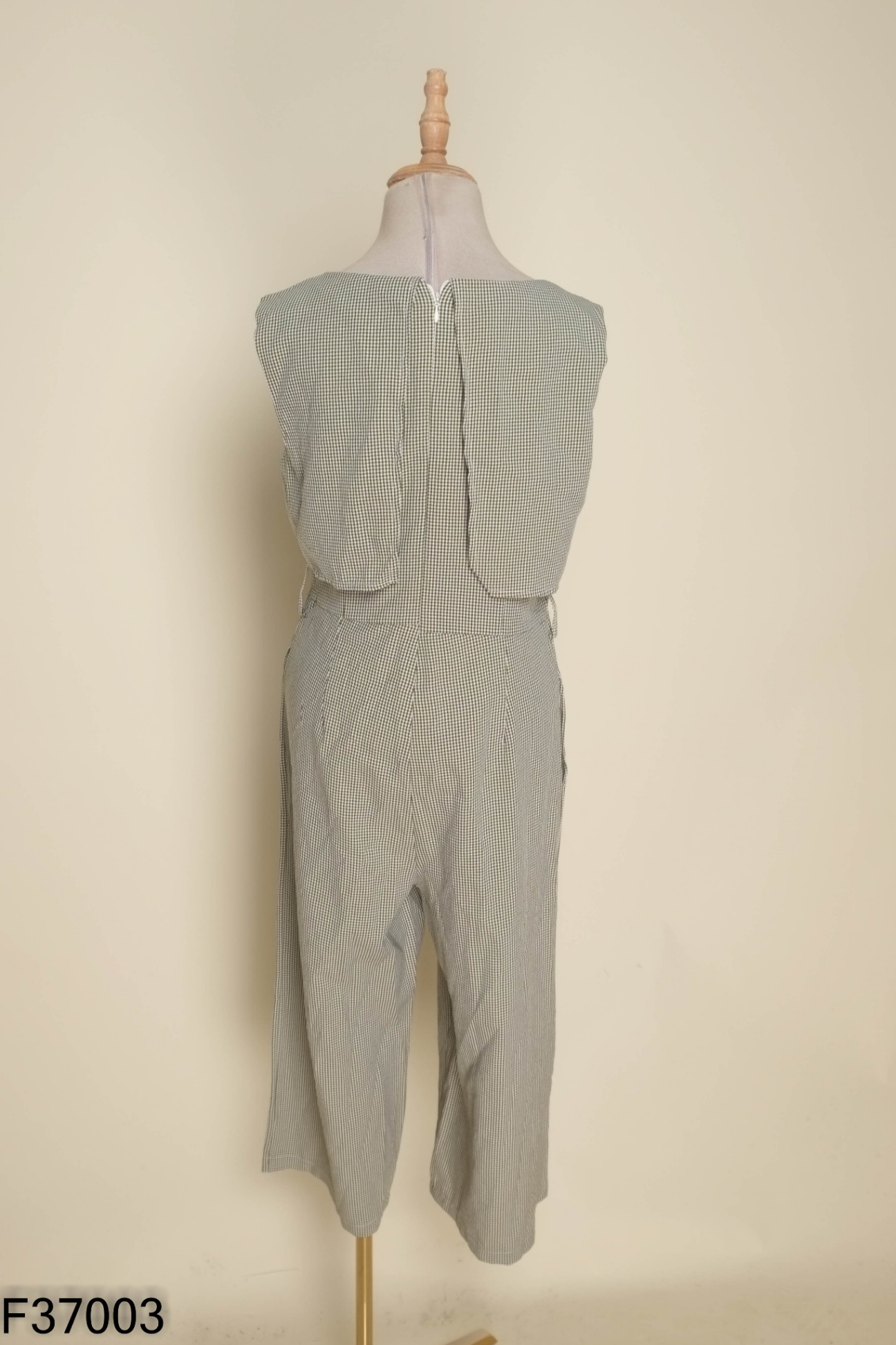 Jumpsuits be kẻ đen