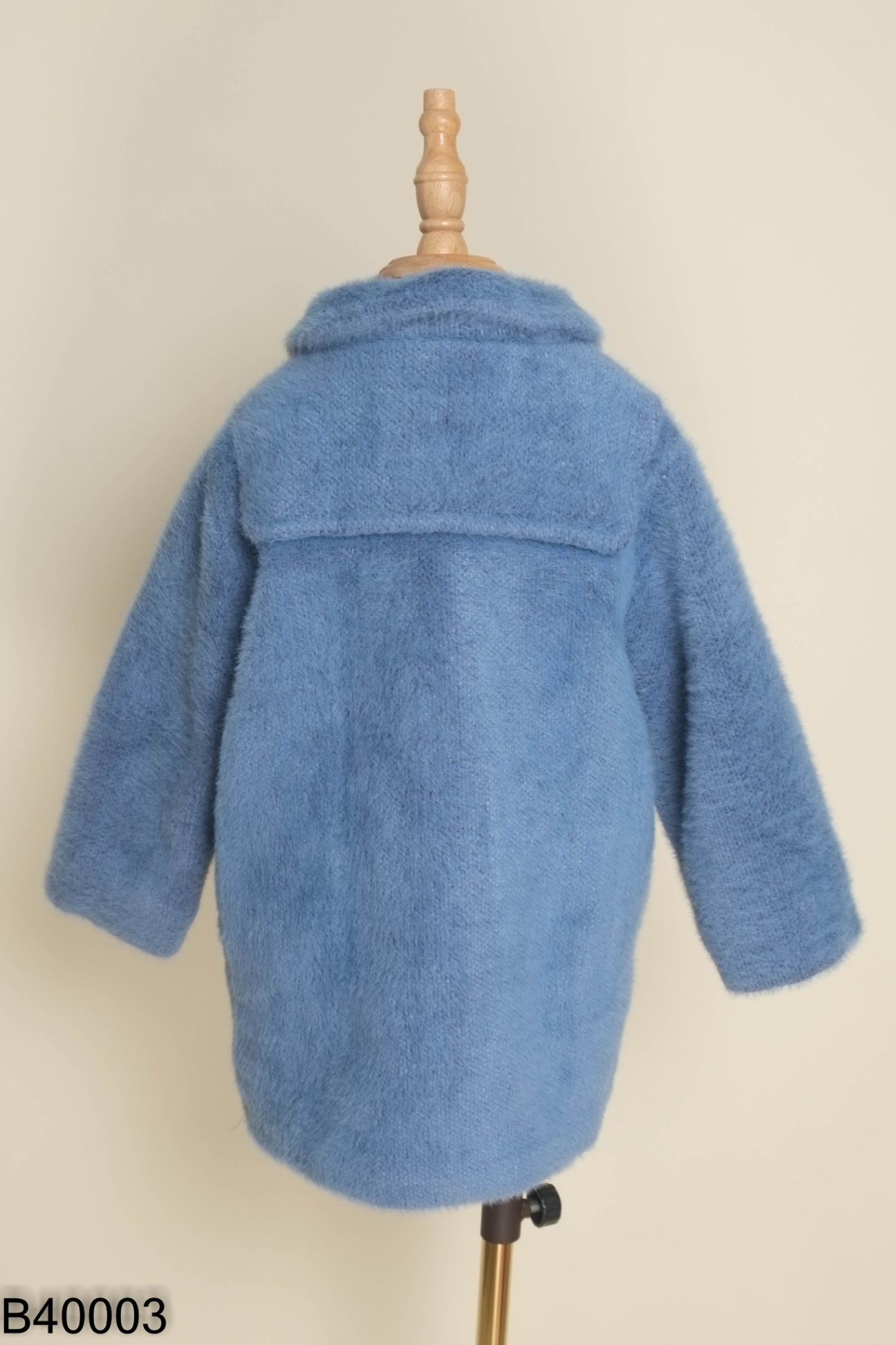 Áo dạ xanh phối khuy gỗ KIDS