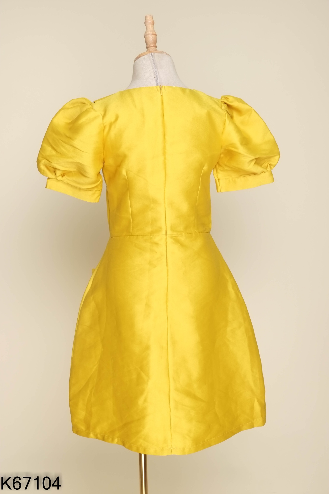 Váy KHADI STORE vàng cổ bèo