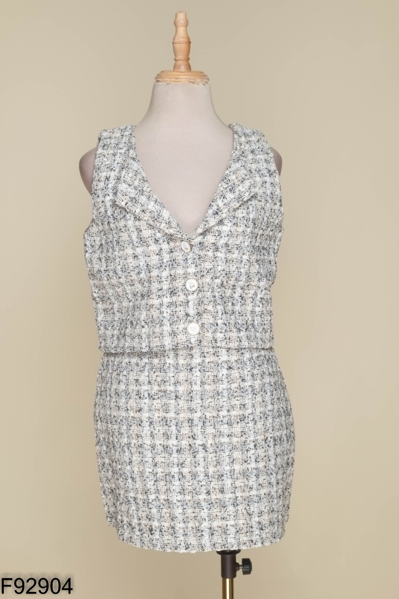 NEWTAG Set Áo gile dạ tweed trắng mix đen + chân váy