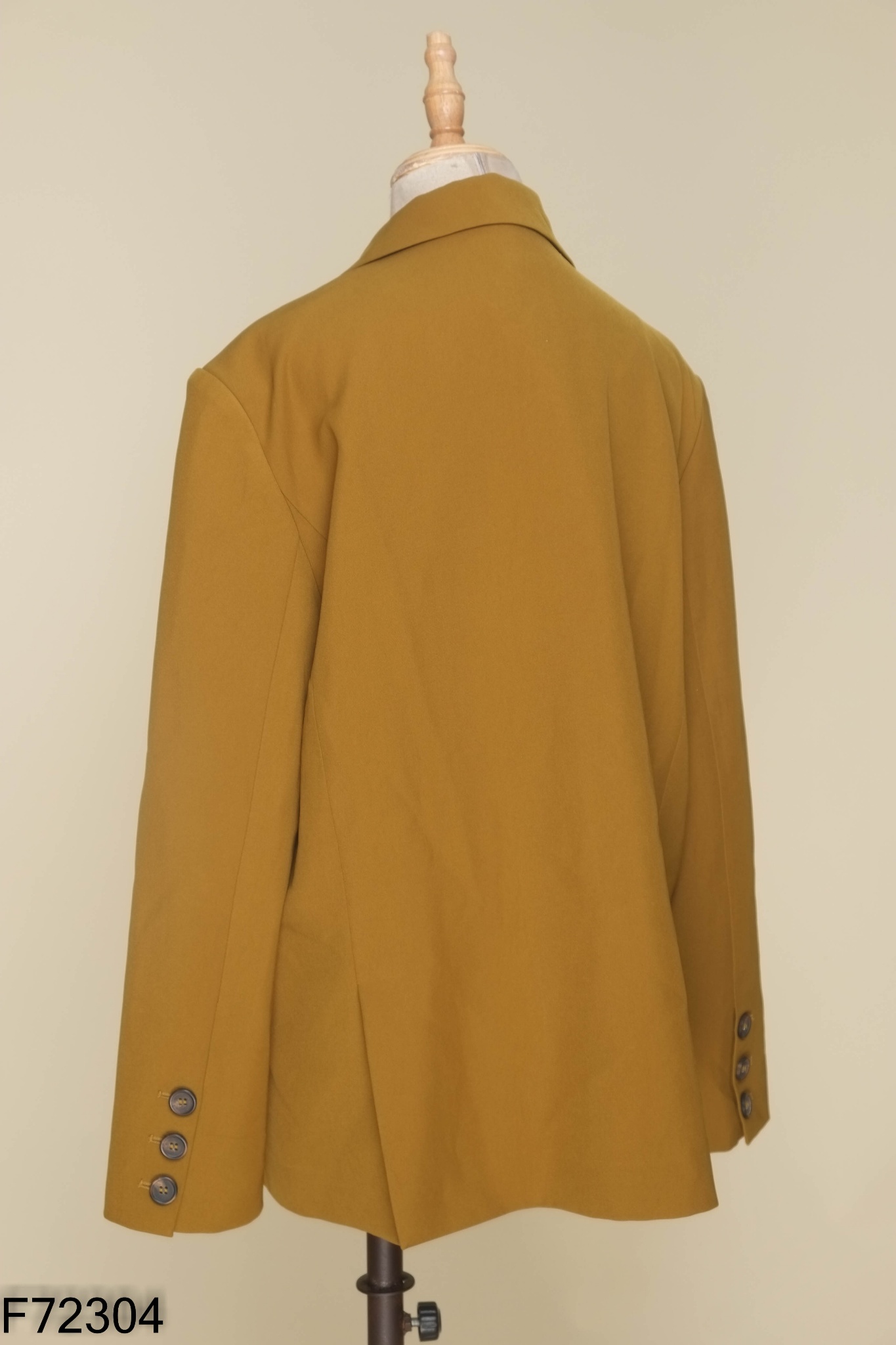 Áo blazer nâu vàng 3 cúc