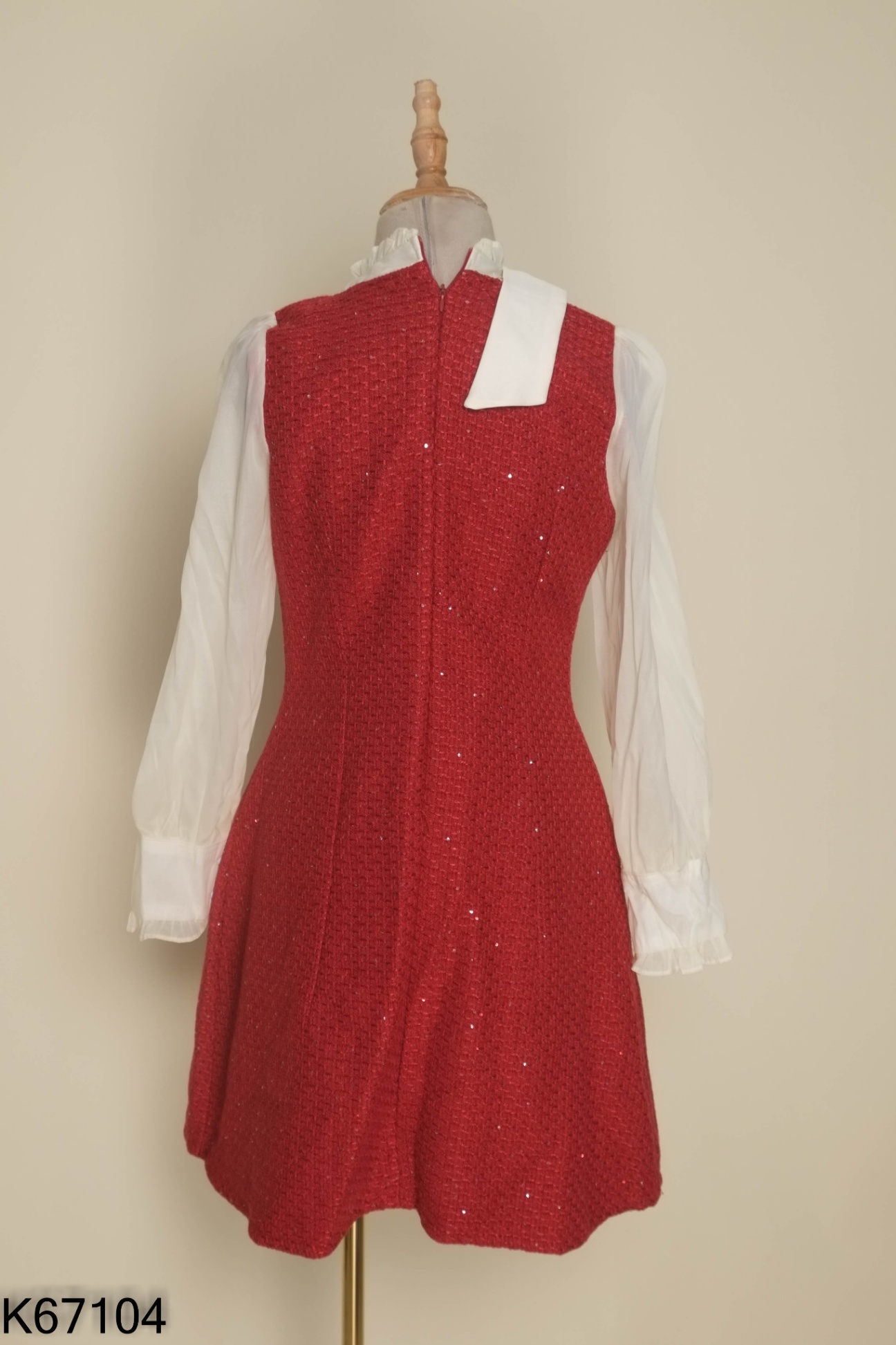 Váy dạ tweed đỏ tay voan kem đính sequin