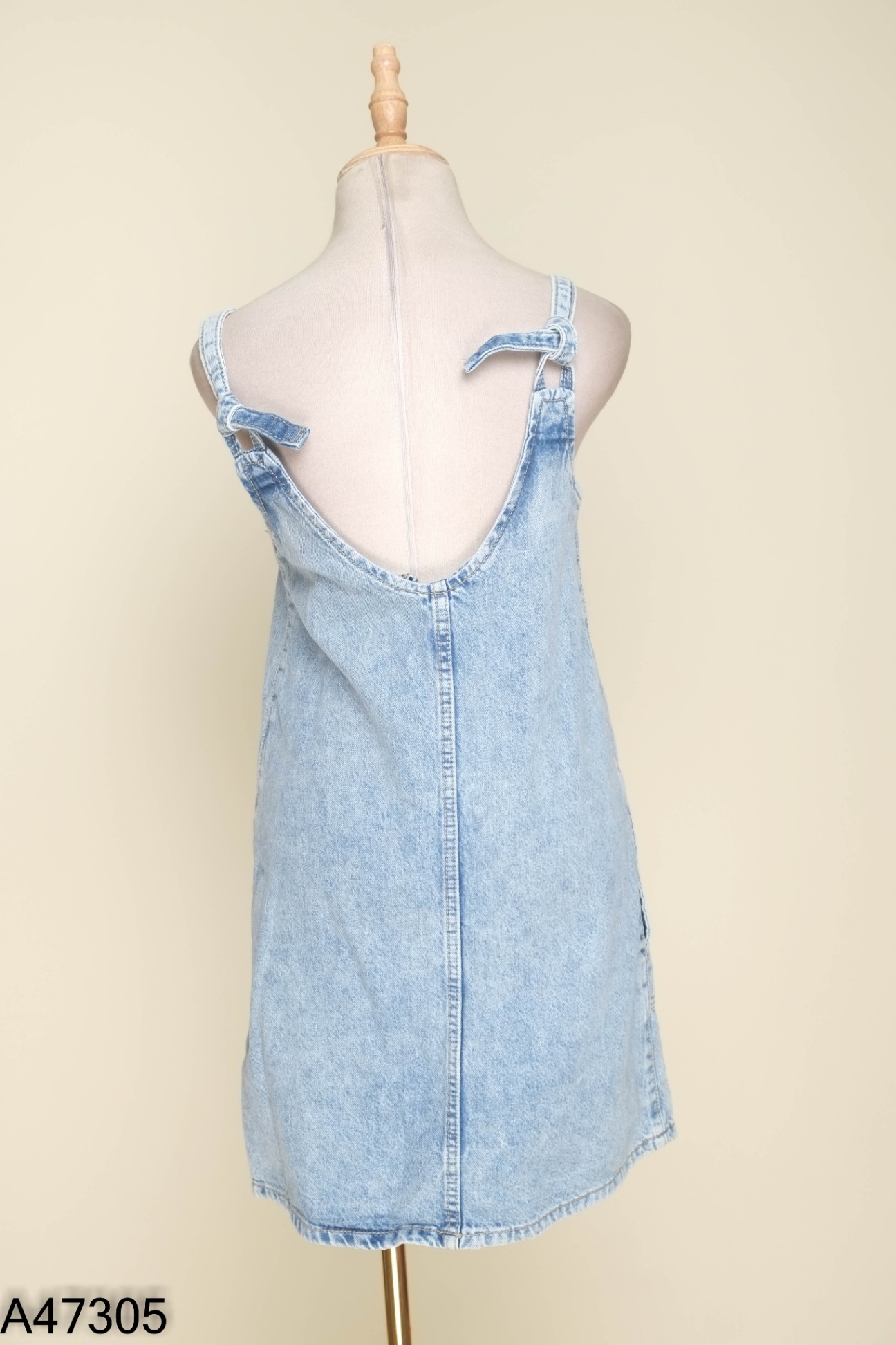 Váy yếm jeans xanh MNG trơn