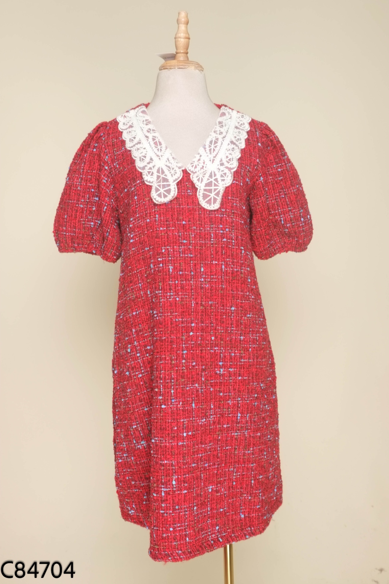 Váy dạ tweed đỏ mix màu phối voan cổ