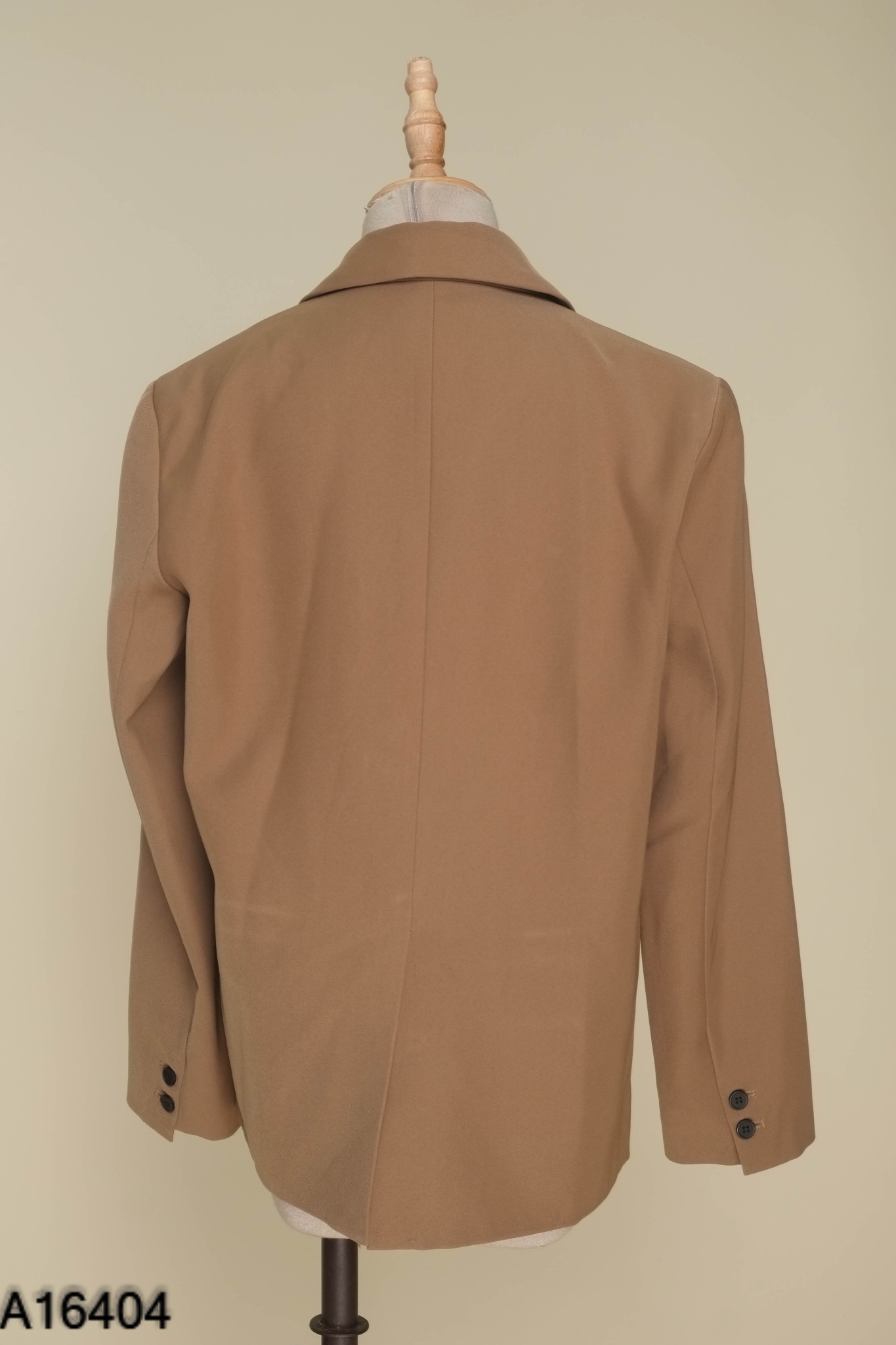 Áo blazer nâu cúc đen dọc