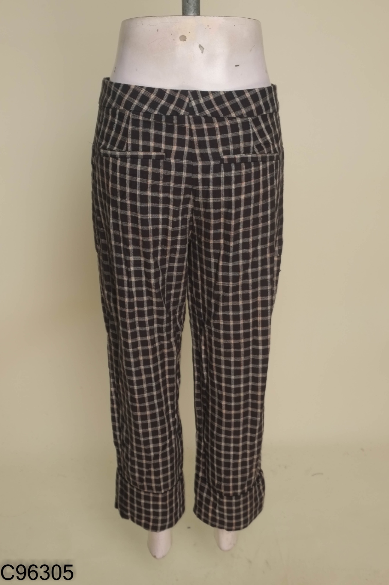Quần ZARA đen kẻ caro