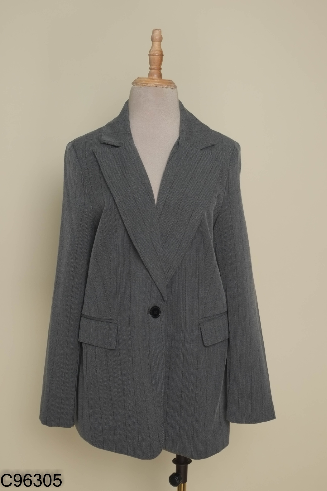 Áo blazer xám sọc