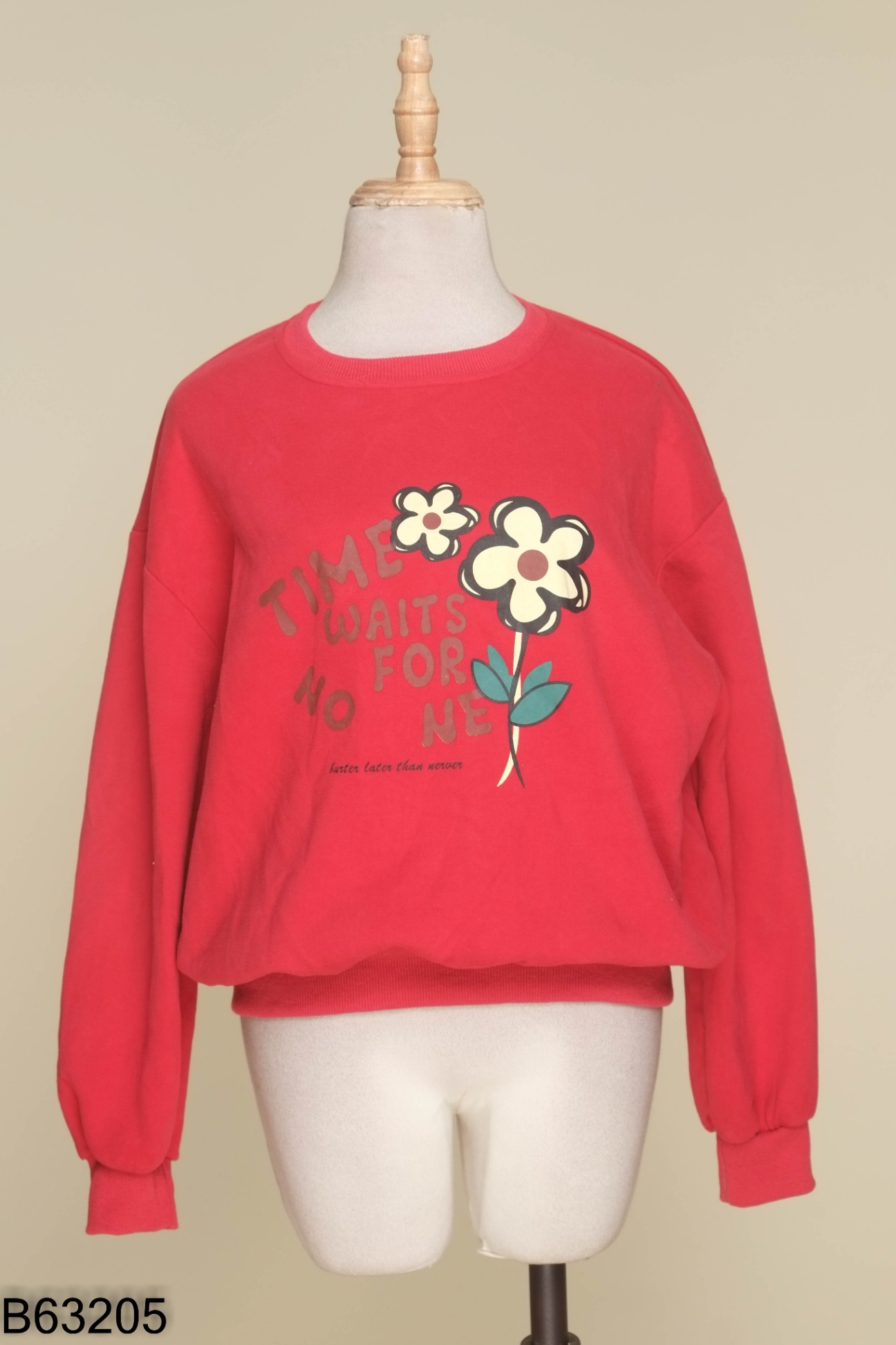 NEWTAG Áo sweater đỏ in họa tiết