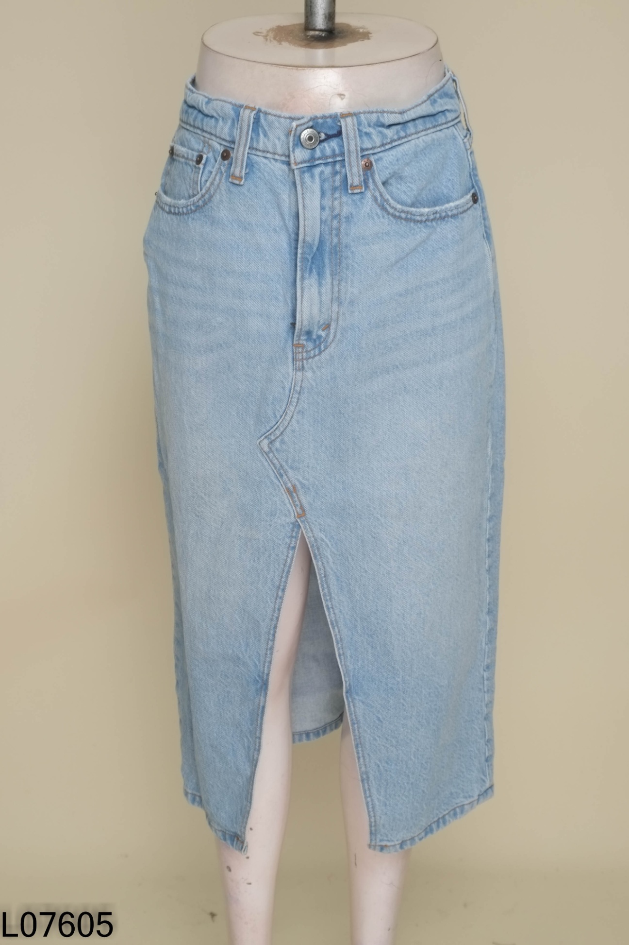 Chân váy jeans ABERCRMBIE & FITCH xanh nhạt