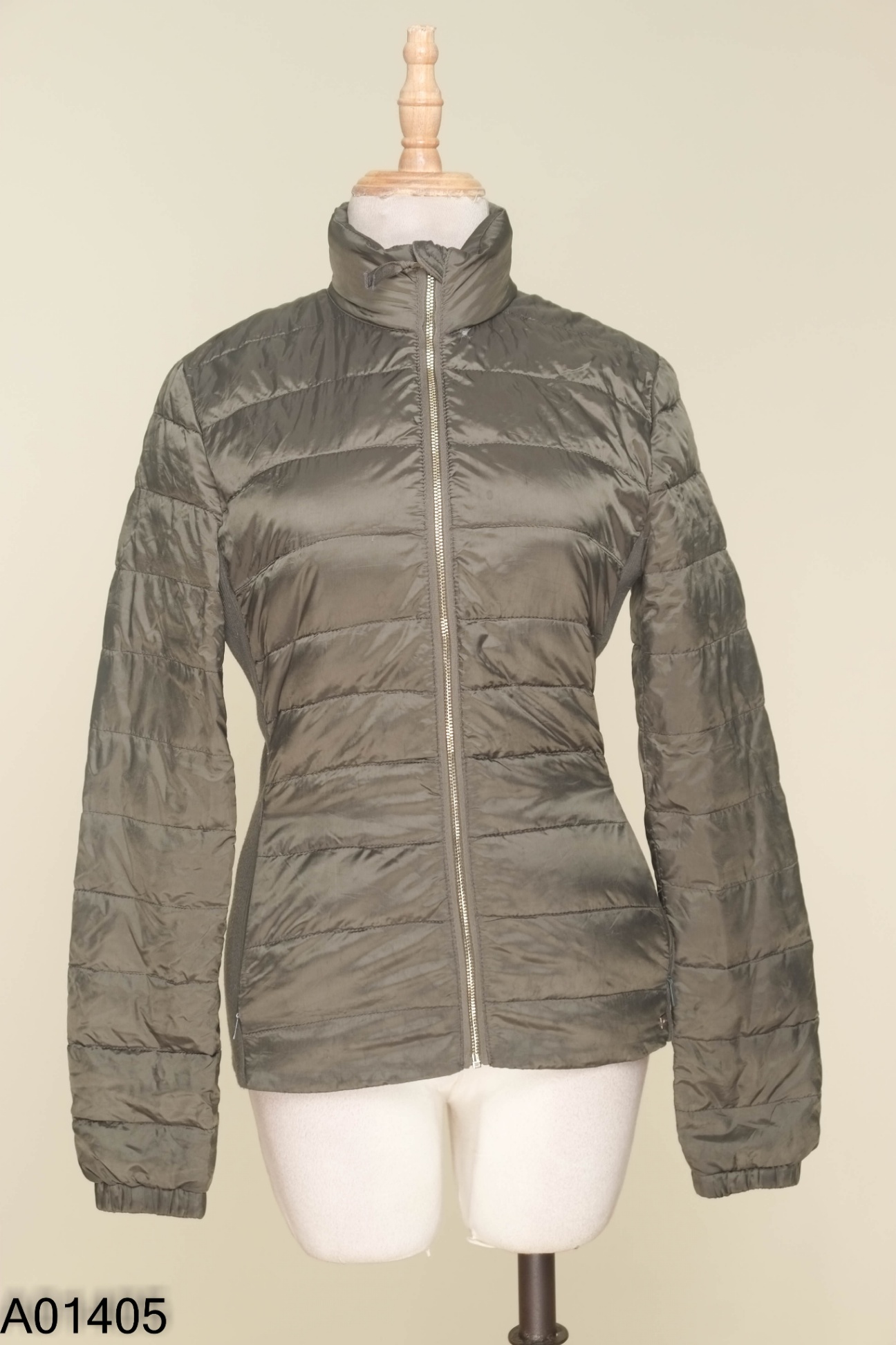 Áo khoác phao xanh MASSIMO DUTTI