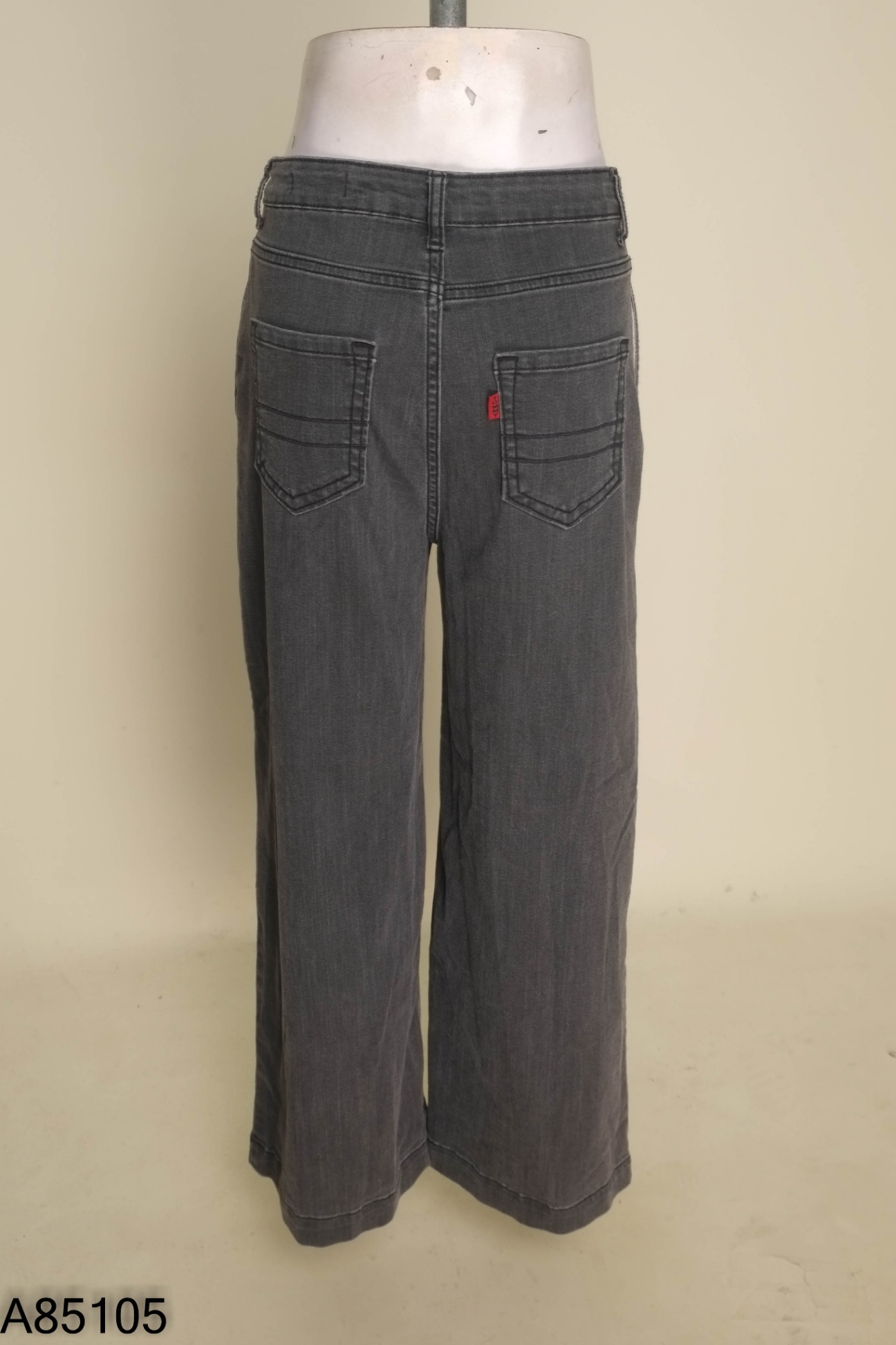 Quần jeans xám trơn
