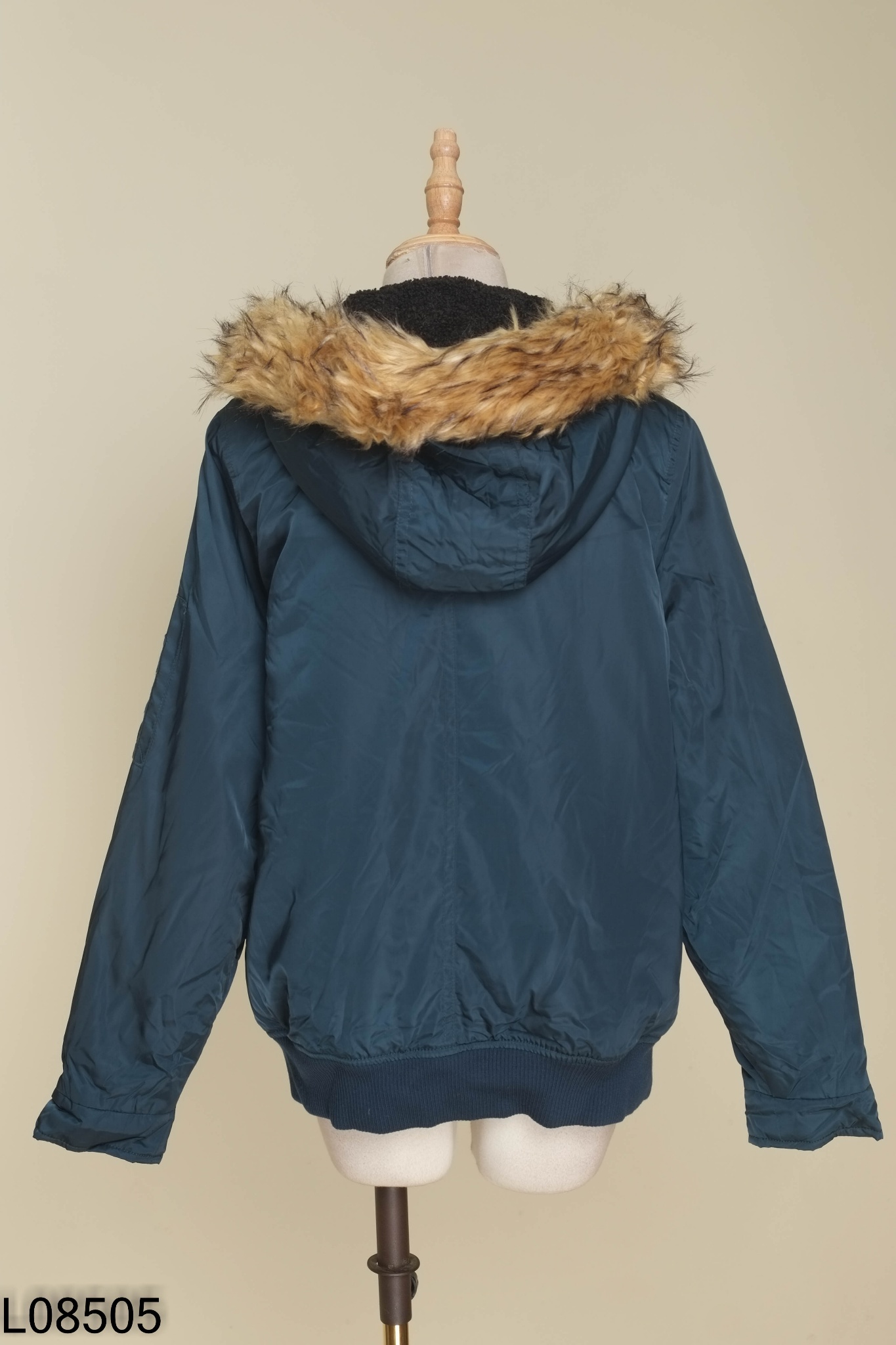 Áo khoác dù FOREVER 21 xanh kèm mũ lông