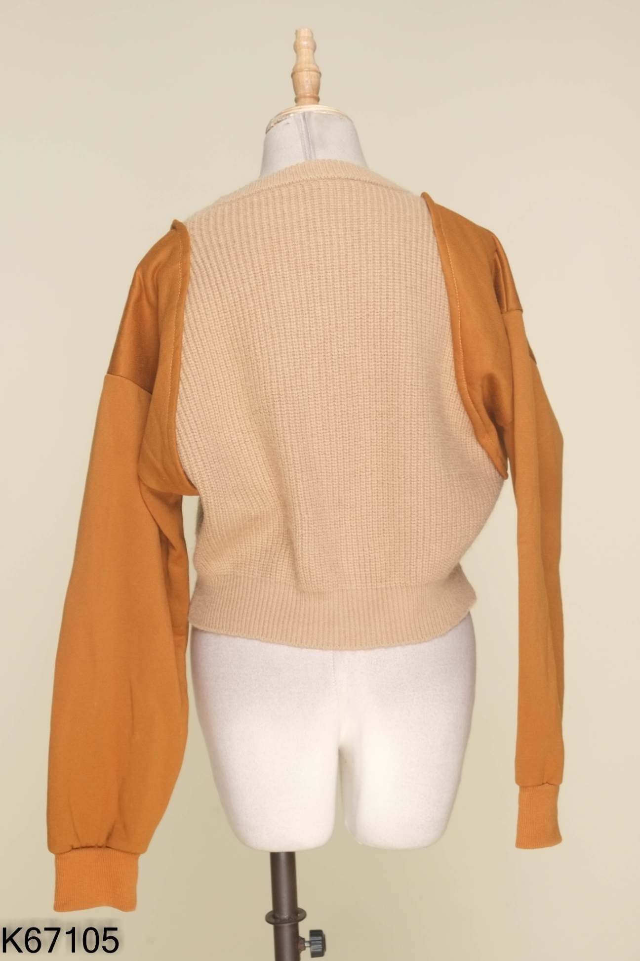 Áo cardigans nâu cổ tim