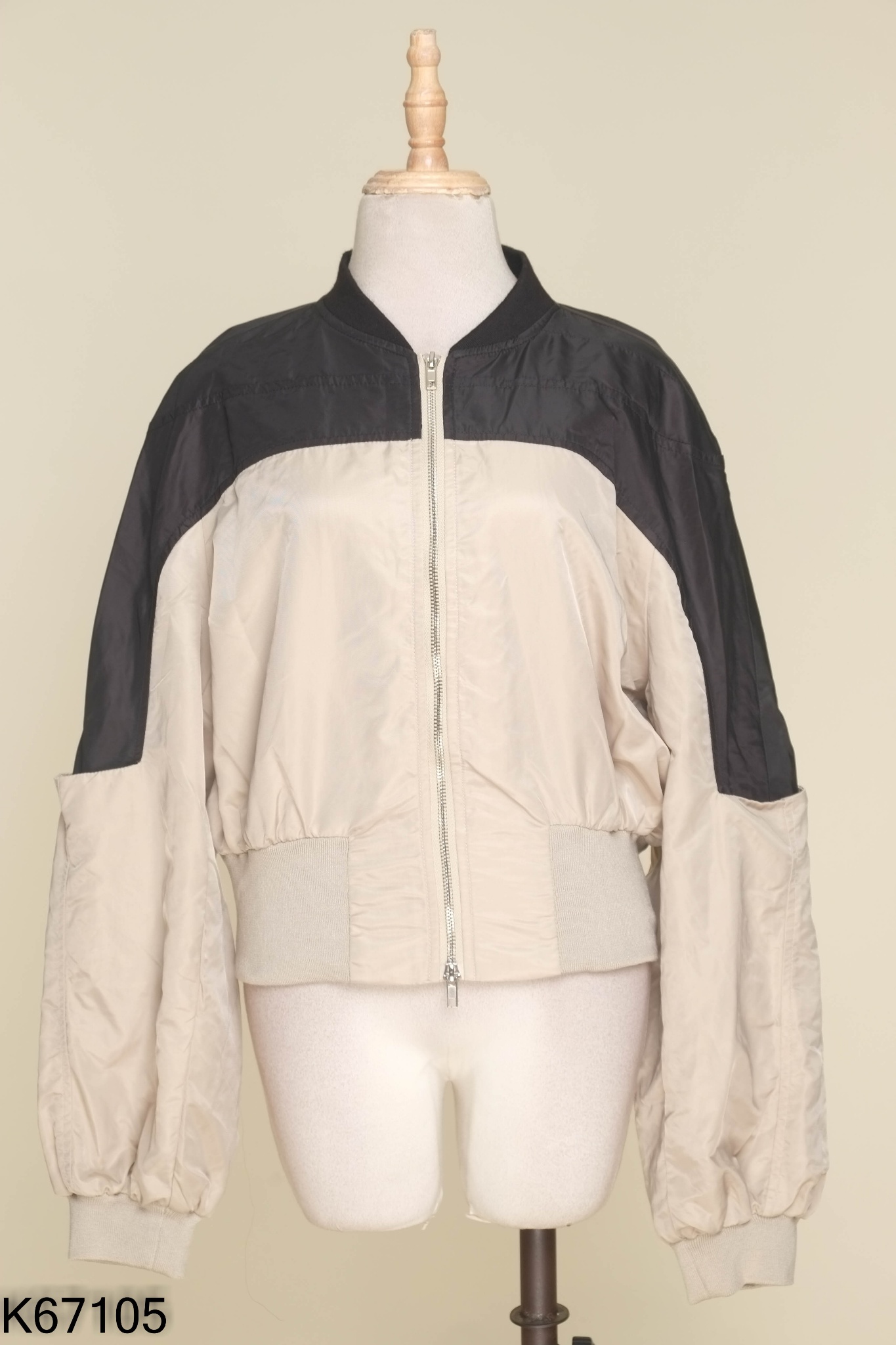 Áo bomber be mix đen