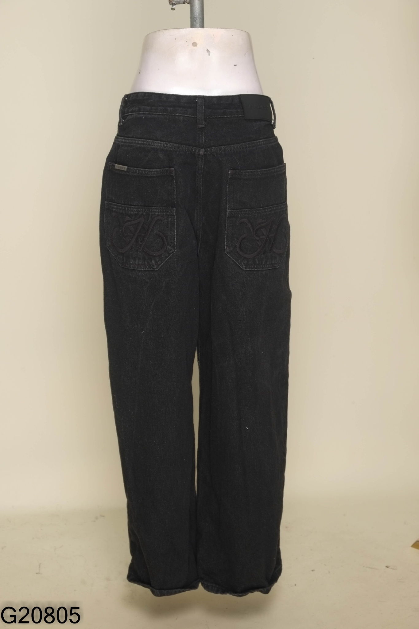 Quần jeans HADES xám đen