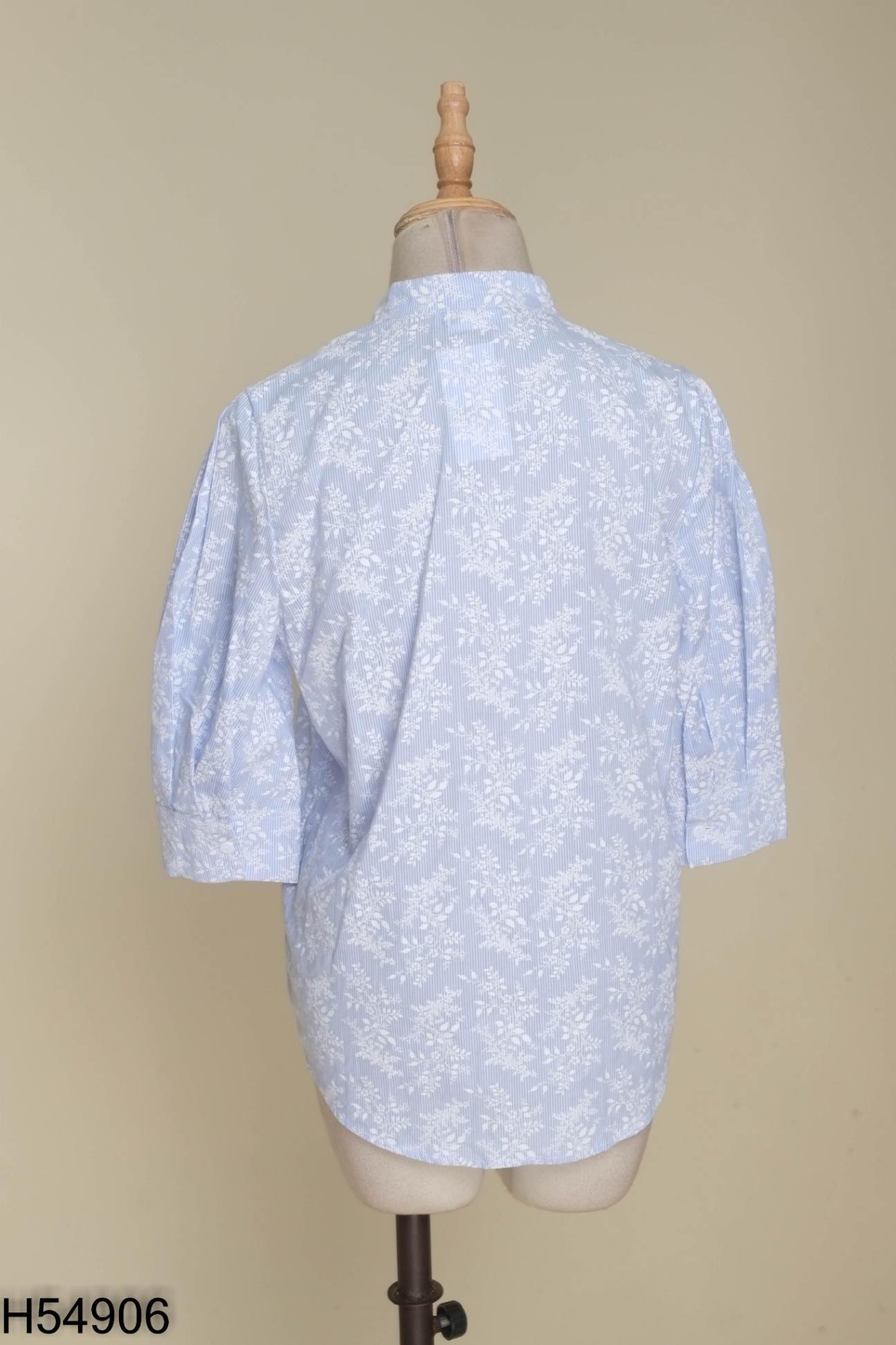 Áo MIO LADY xanh hoa trắng