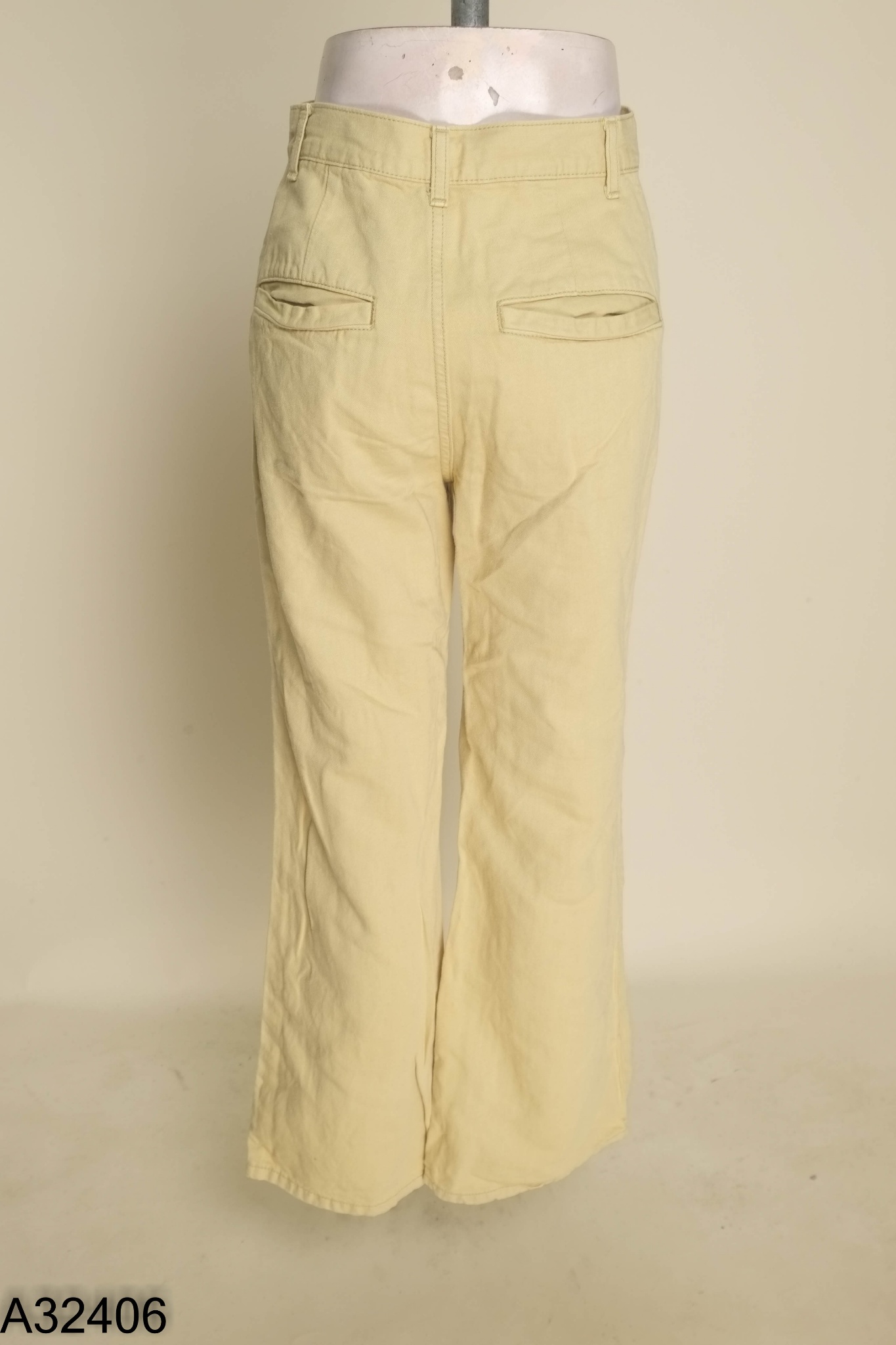 Quần jeans xanh be túi vuông