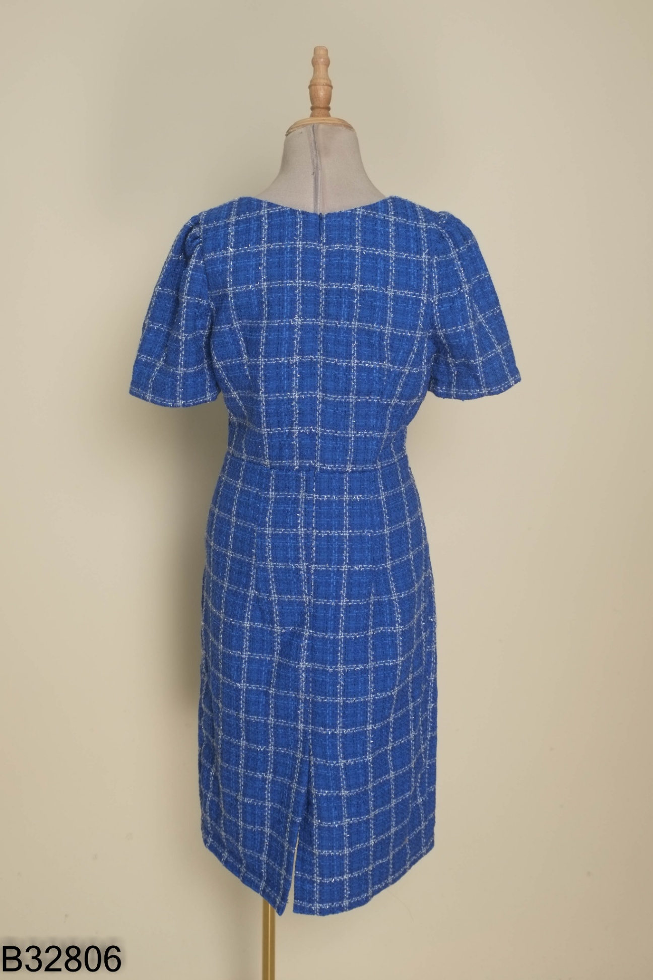 Váy dạ BOUTIQUE xanh kẻ trắng