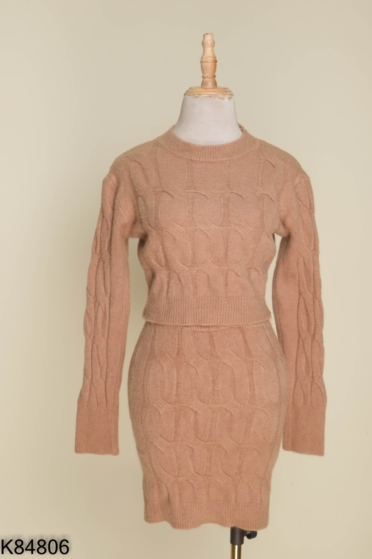 Set len nâu áo croptop + chân váy