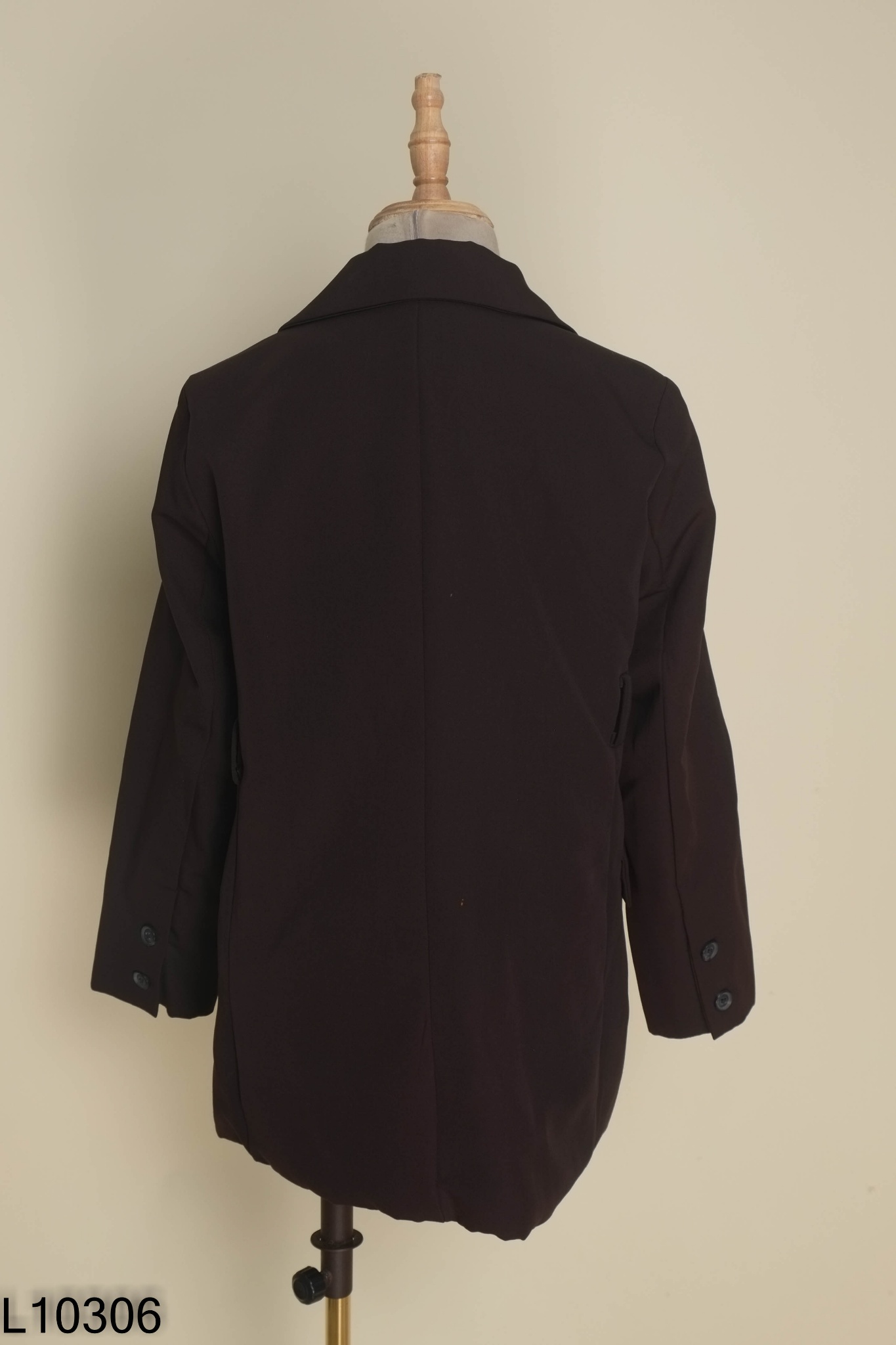 Áo blazer đen trơn