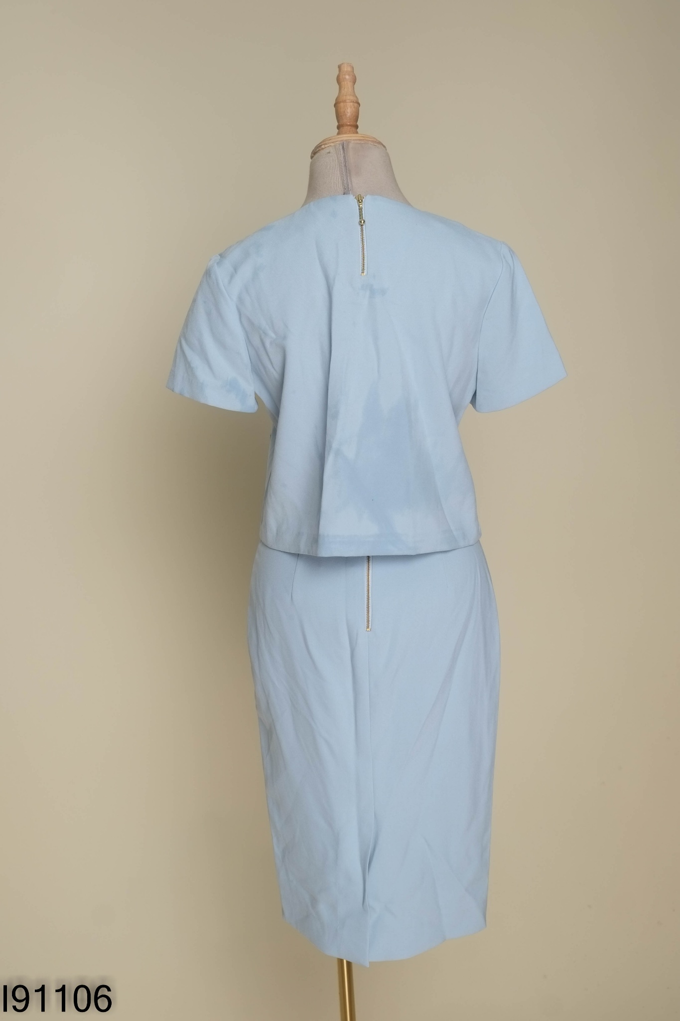 Set Áo IVY MODA xanh thêu hoa + chân váy