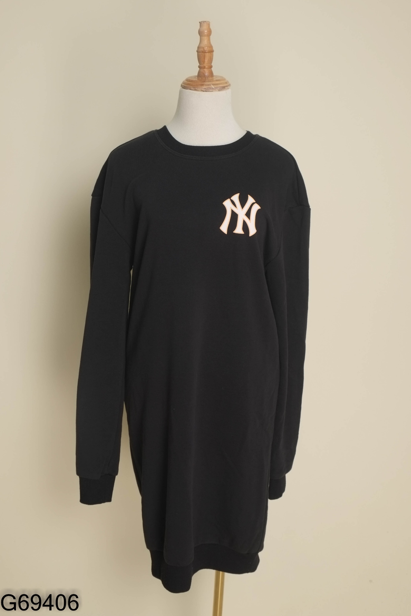 Váy MLB đen suông