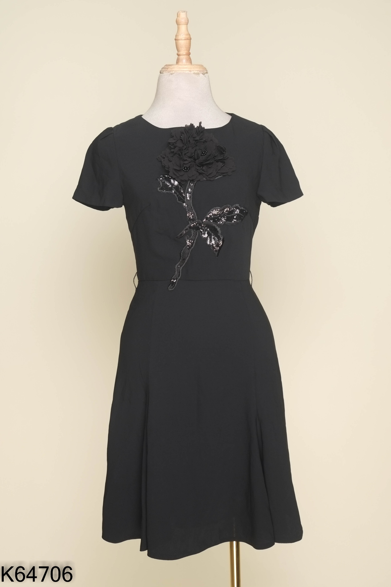 Váy ELISE đen đính hoa