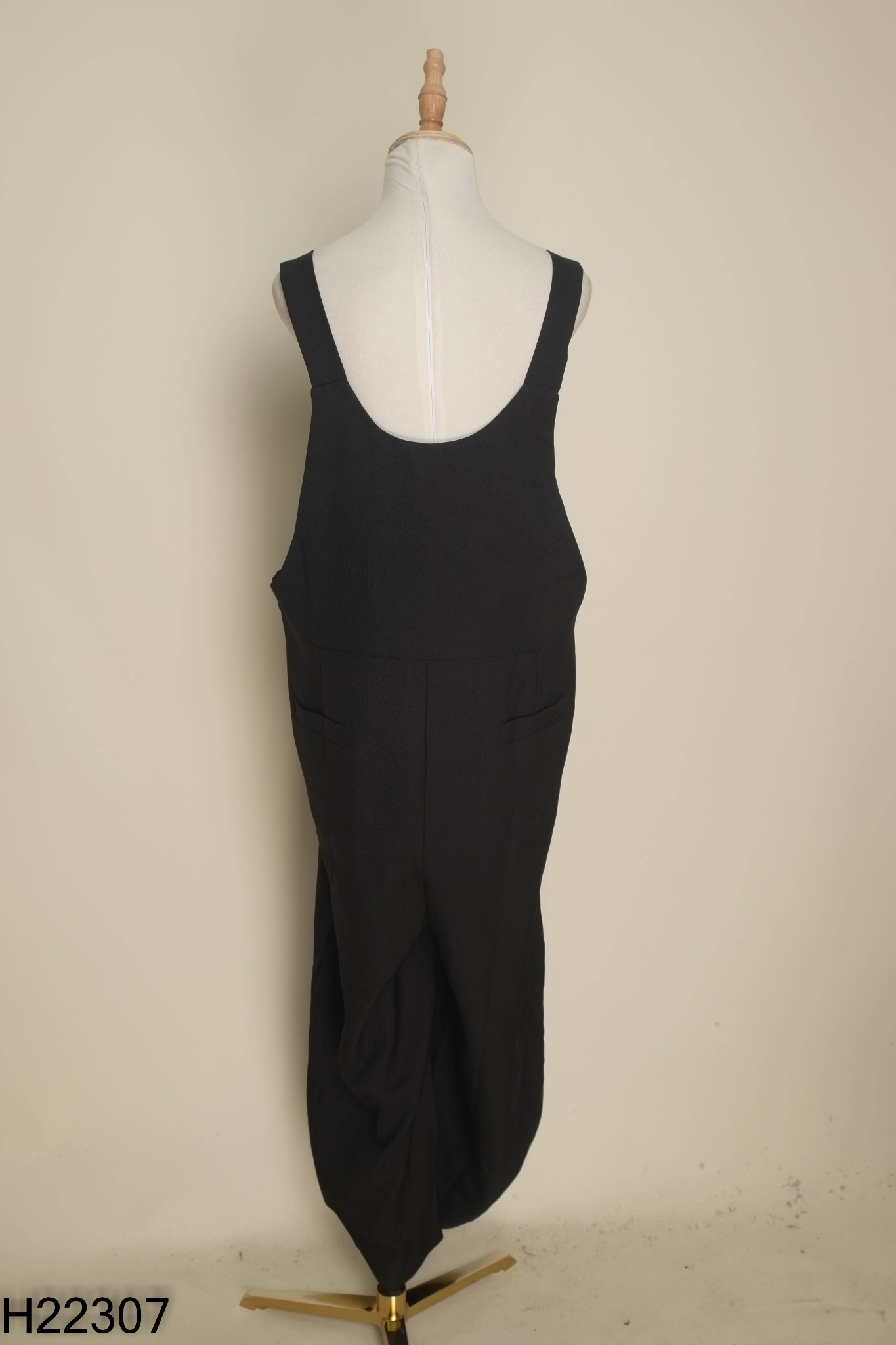 NEWTAG jumpsuit đen trơn
