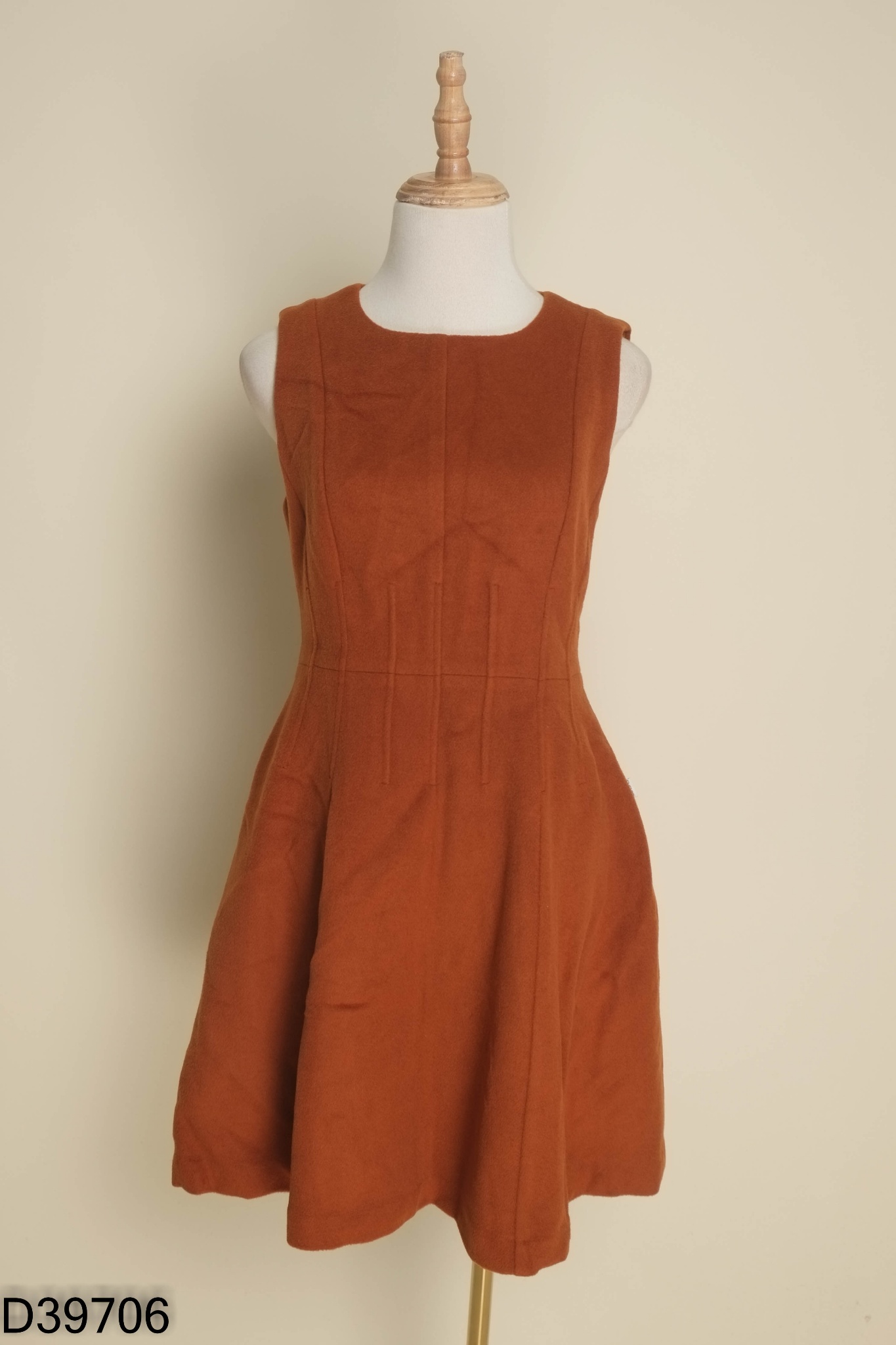 Váy dạ D.CHIC nâu