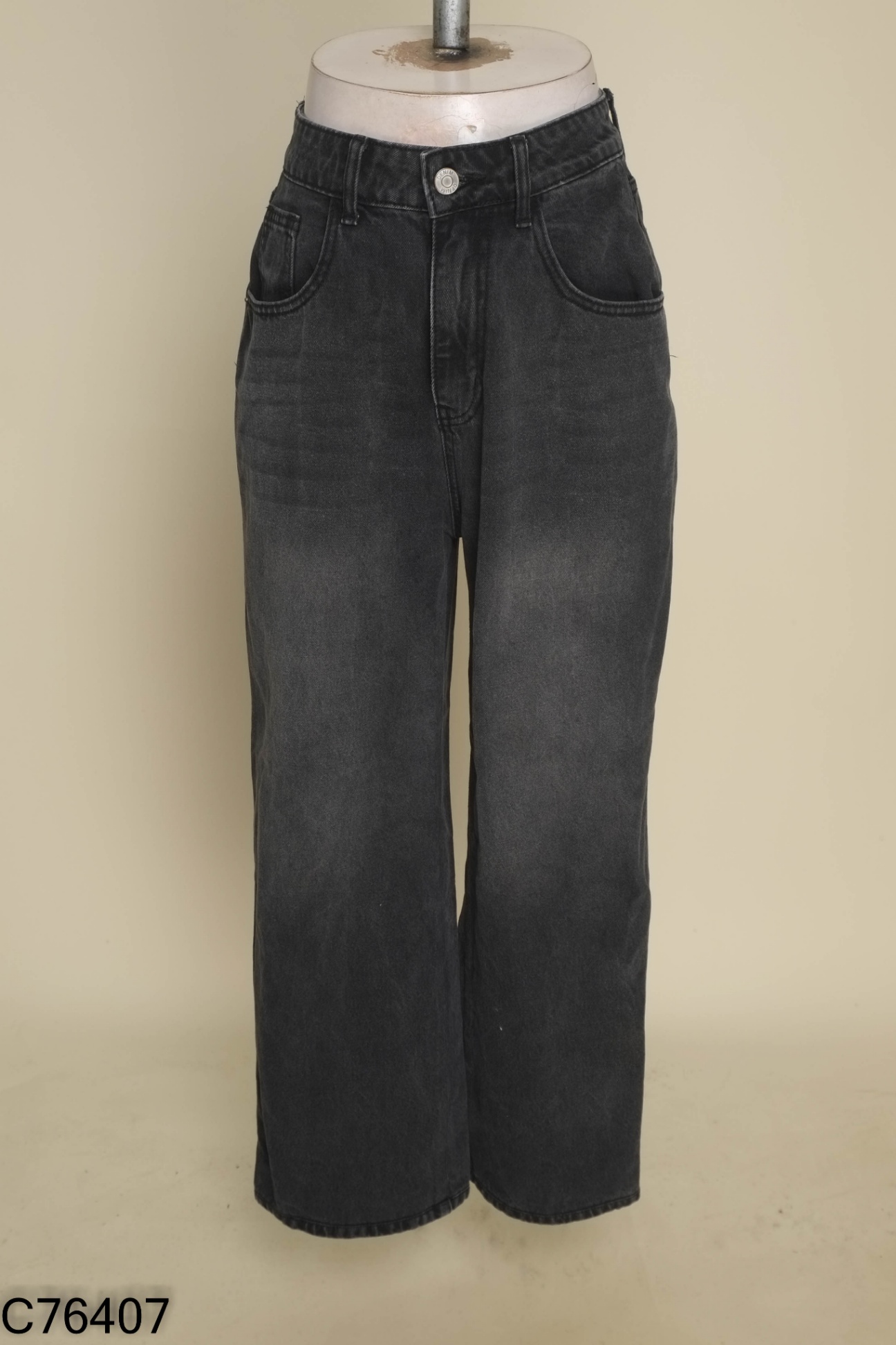 Quần jeans đen xám ống suông
