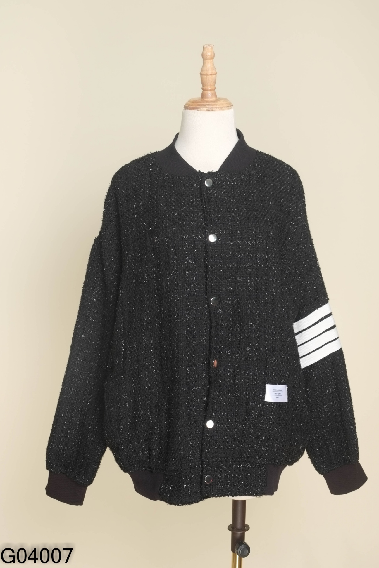 Áo bomber đen dạ tweed viền trắng