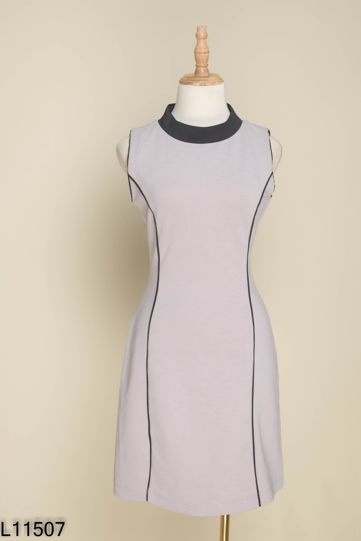 Váy xám ELISE viền đen