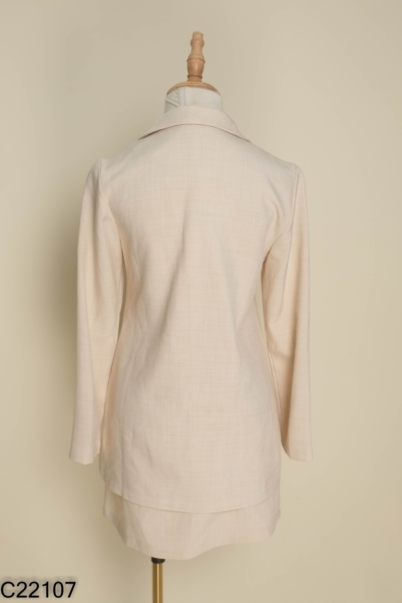 Set áo khoác vest MAIIMER hồng + chân váy