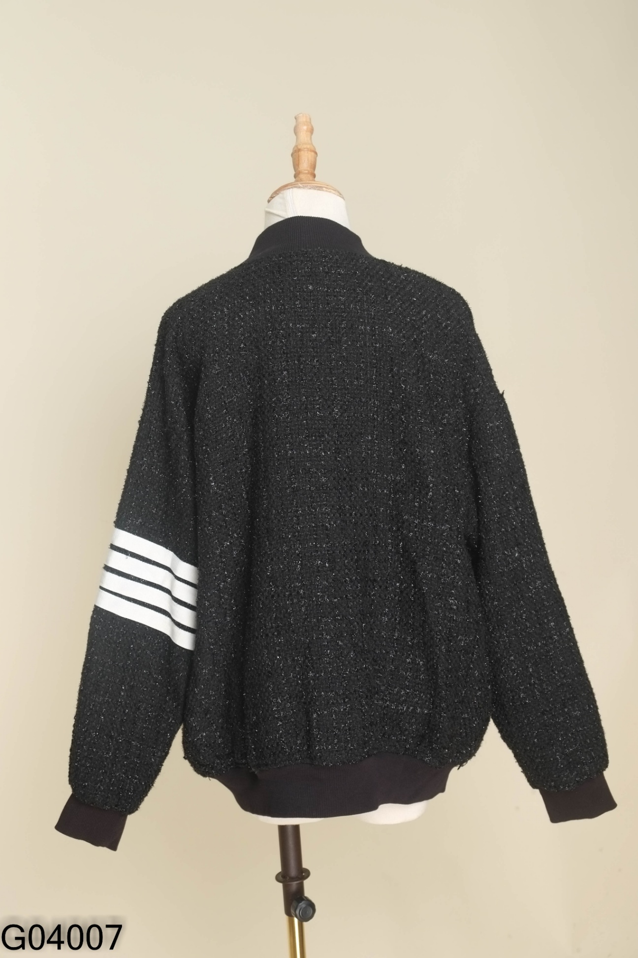 Áo bomber đen dạ tweed viền trắng
