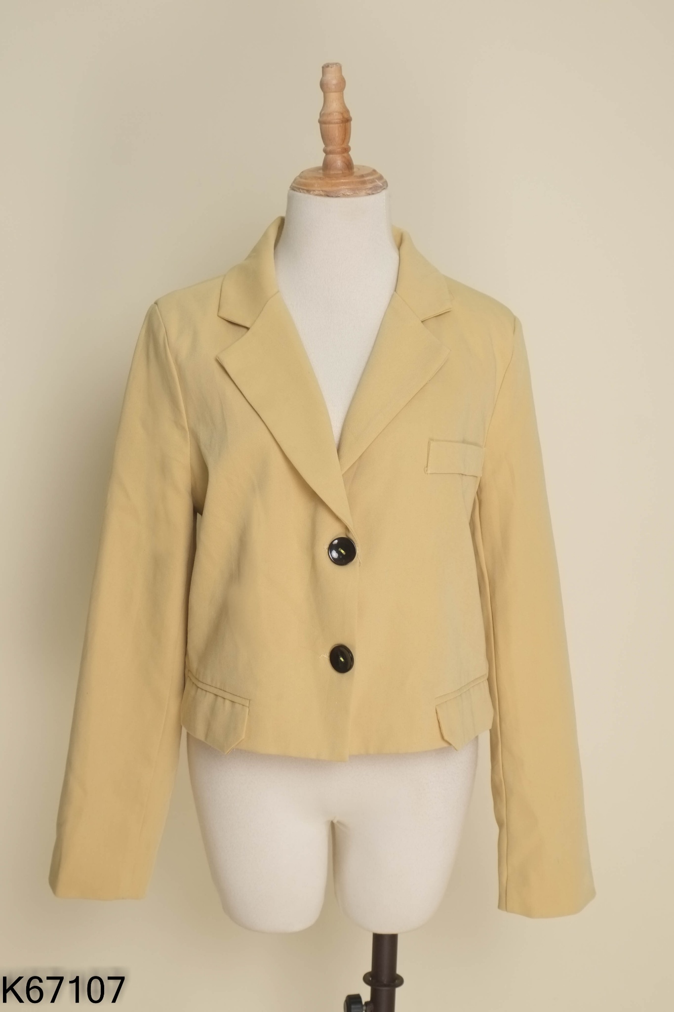 Áo khoác vest vàng ngắn