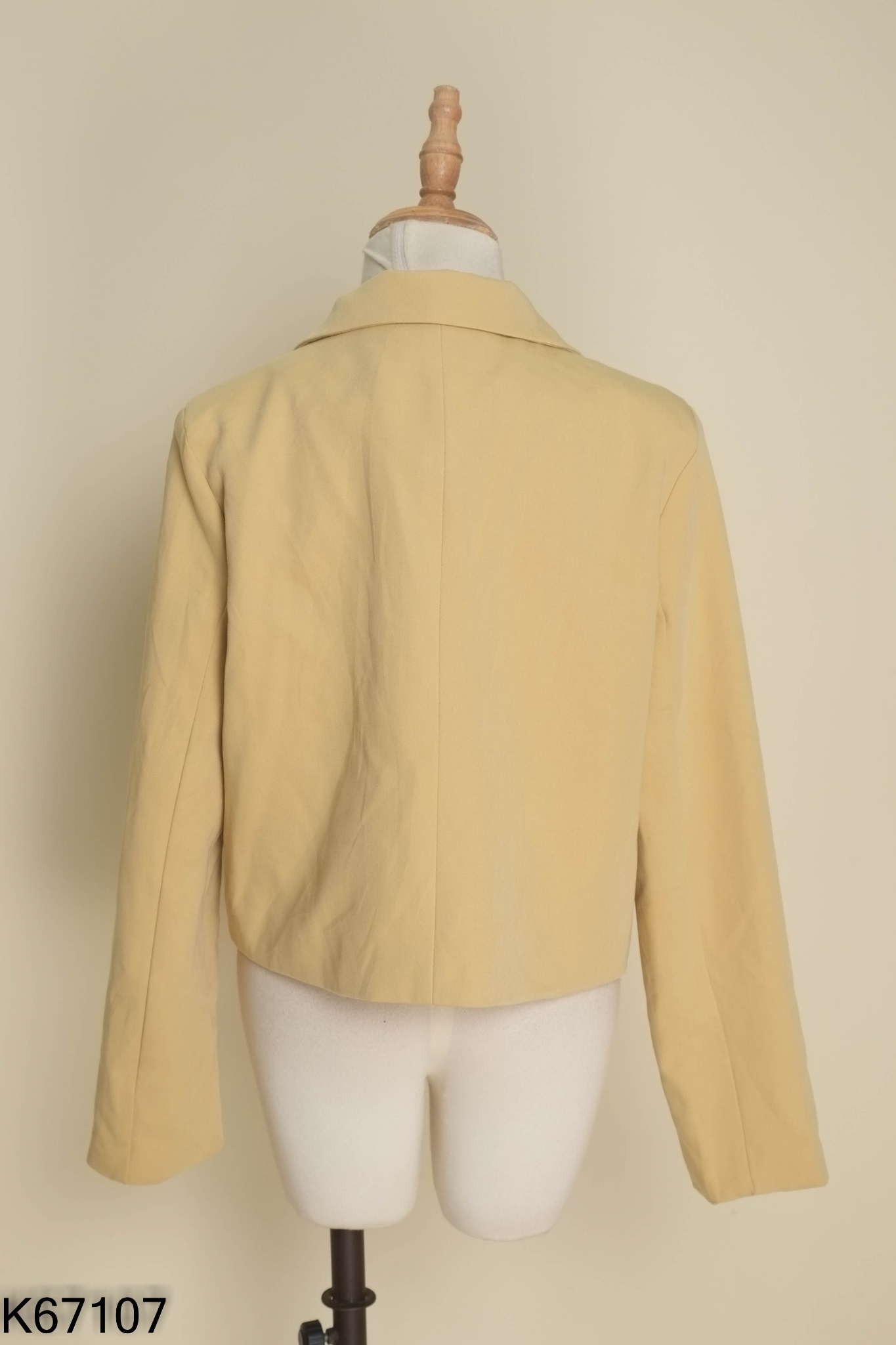 Áo khoác vest vàng ngắn