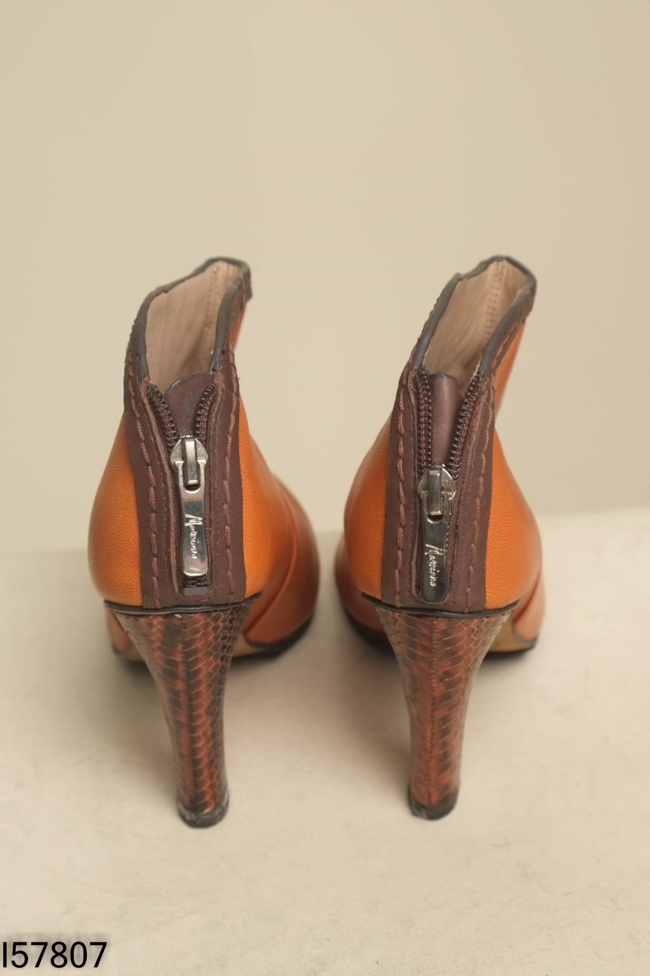 Boots nâu cổ thấp