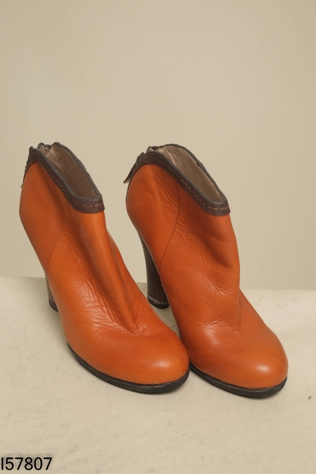 Boots nâu cổ thấp