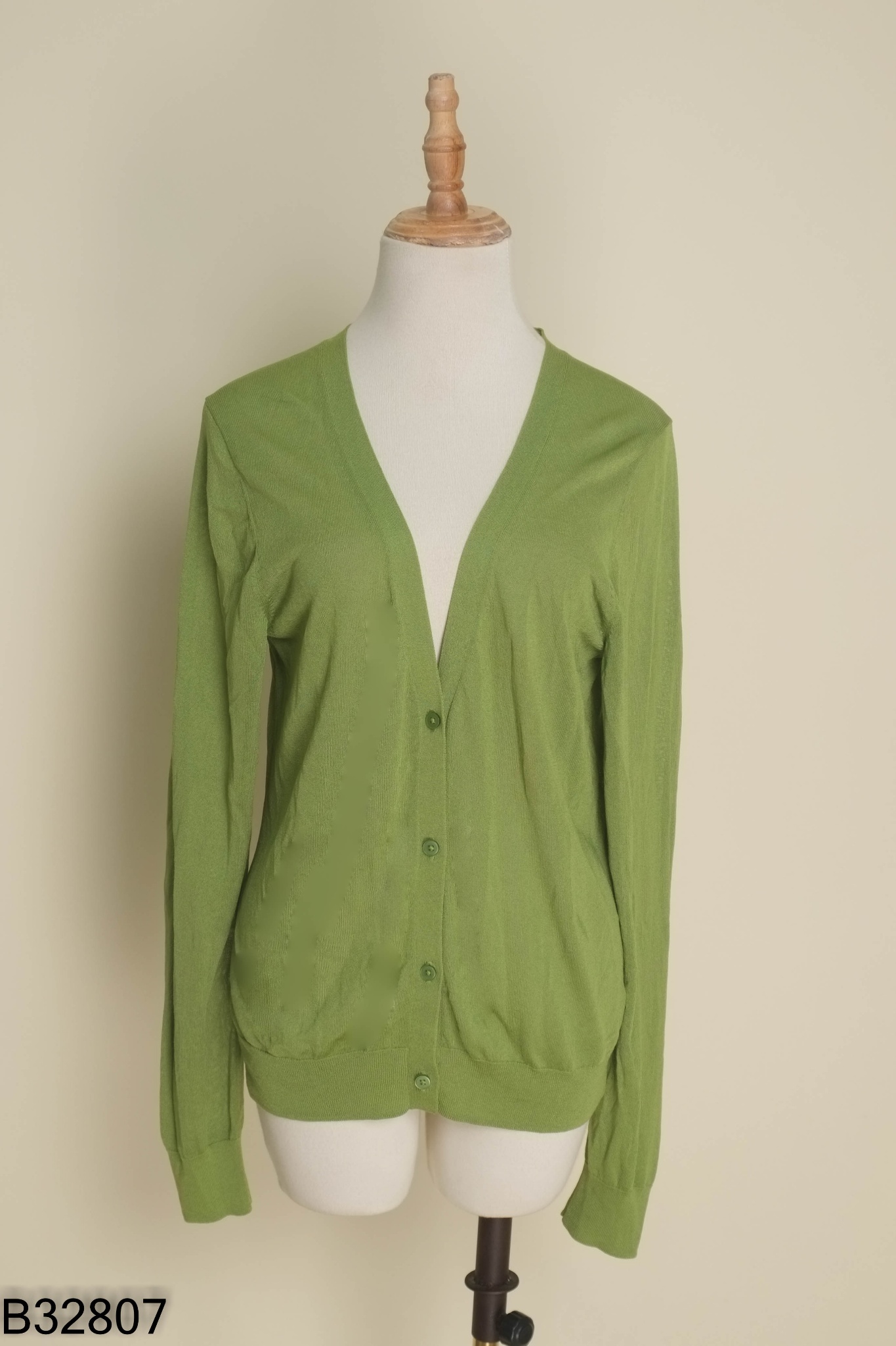 Cadigan UNIQLO xanh lá len mỏng