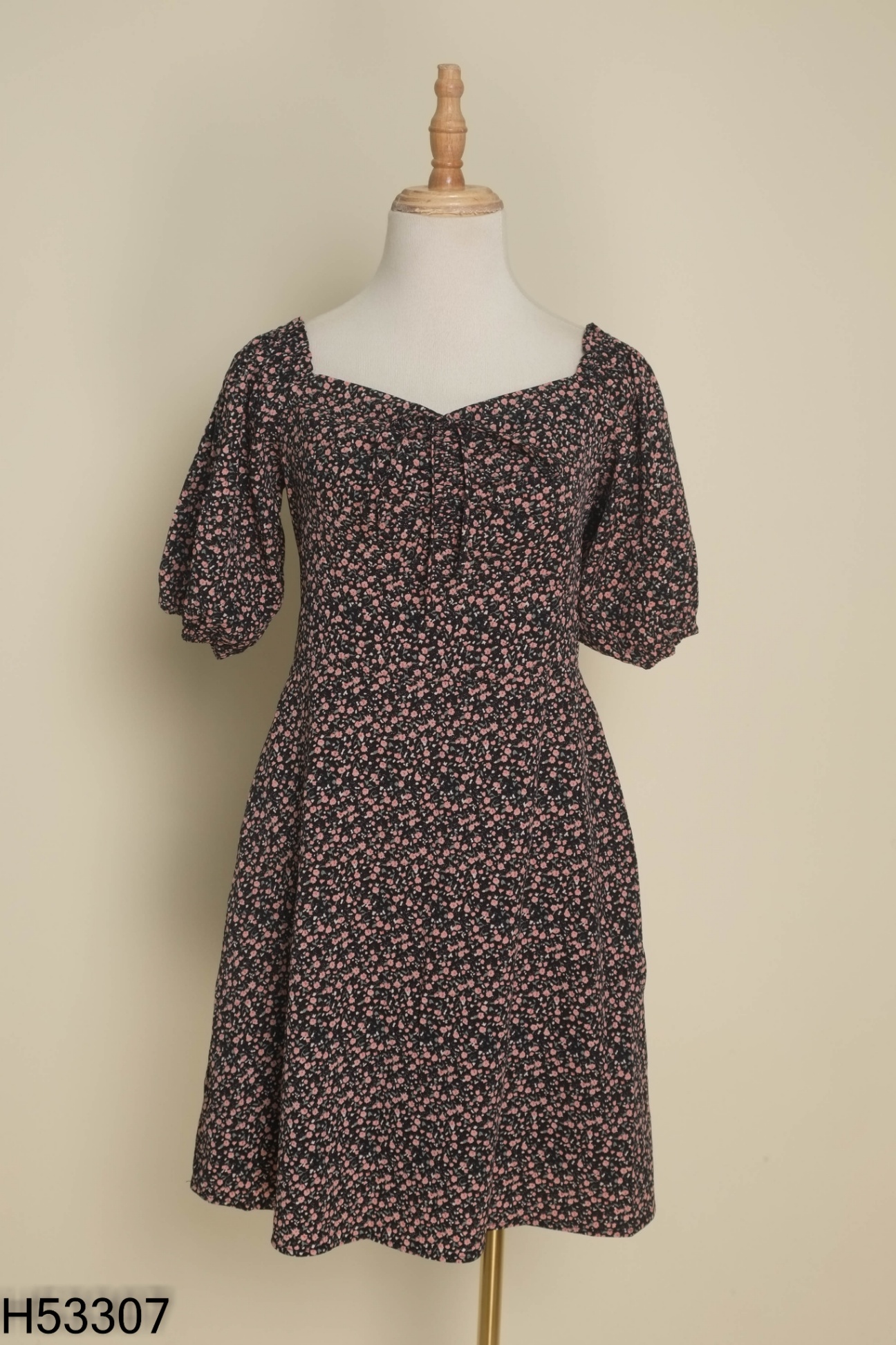 Váy đen ADORE DRESS hoa tím