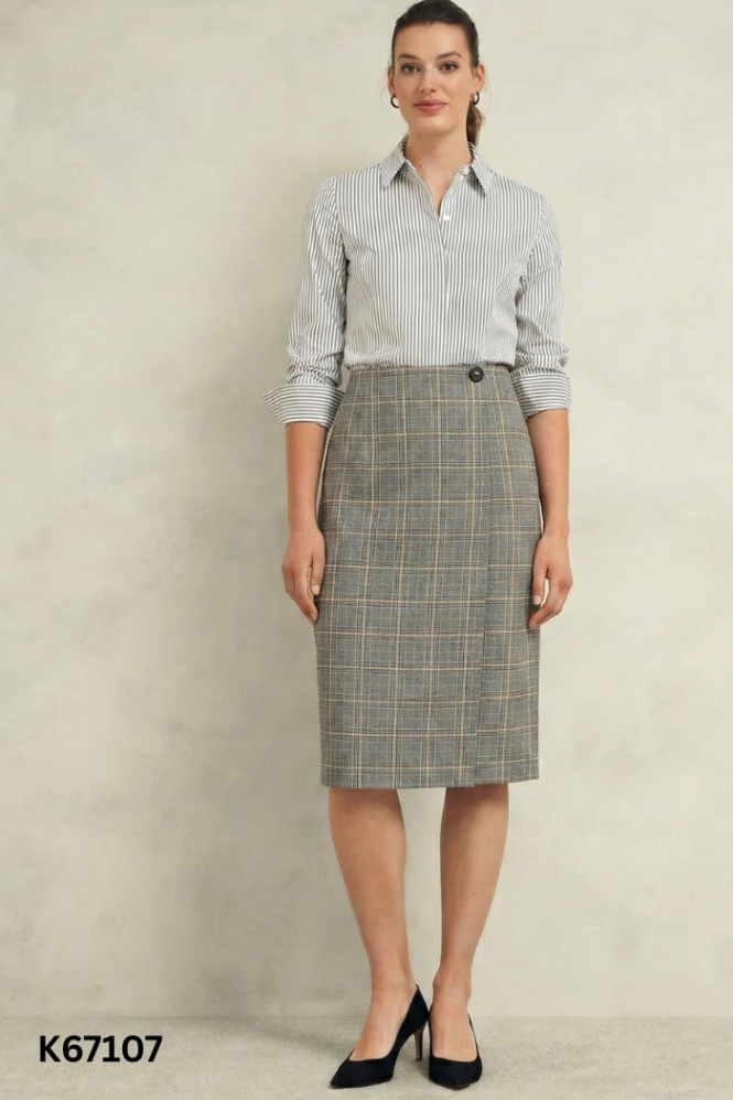 Chân váy UNIQLO xám kẻ