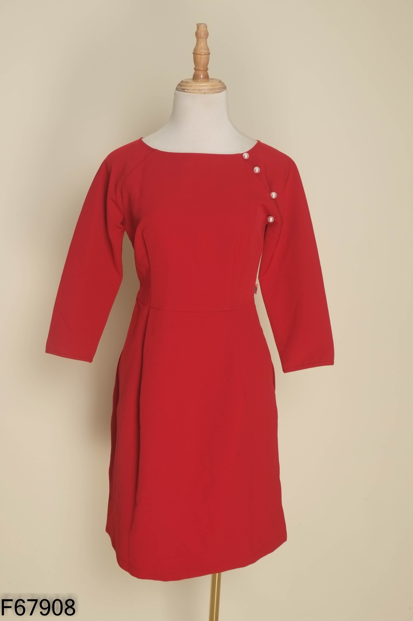 Áo dài ADORE DRESS đỏ đính ngọc