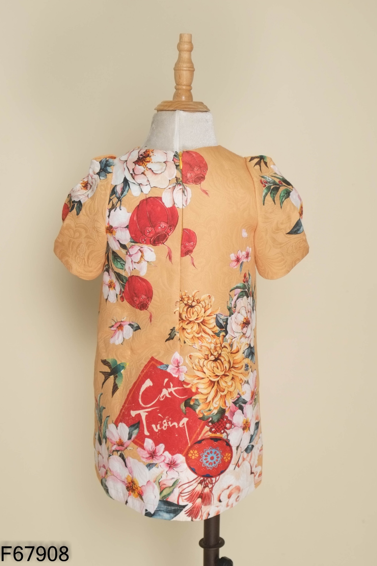 Váy ADORE DRESS vàng họa tiết kid