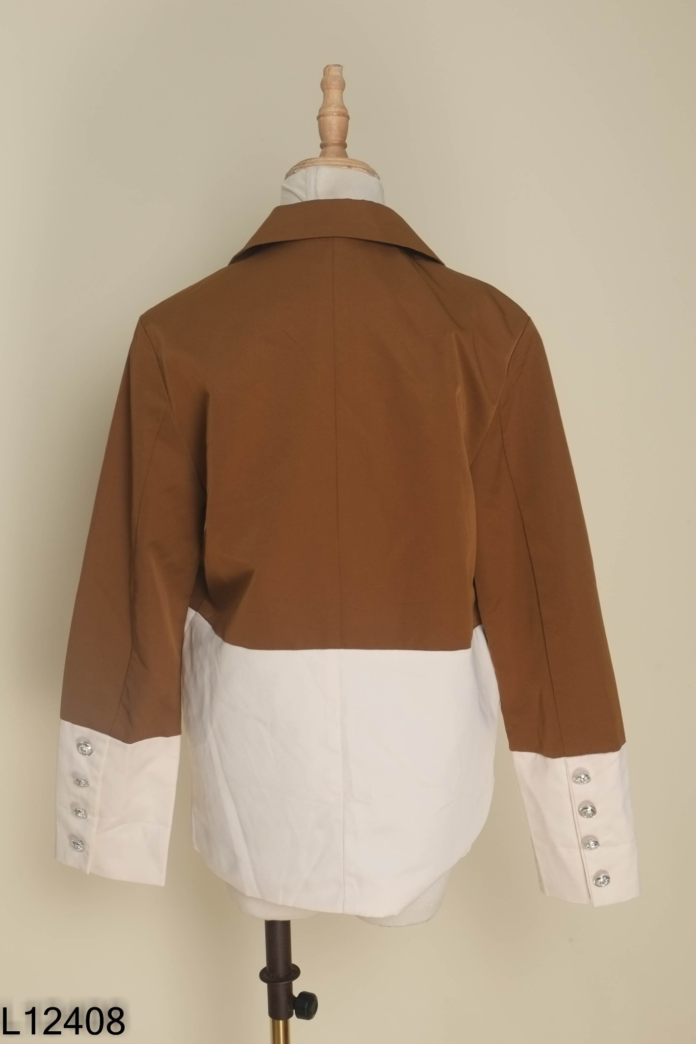 Áo blazers nâu phối be
